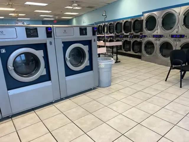 Sunshine Laundry Center thumbnail 3