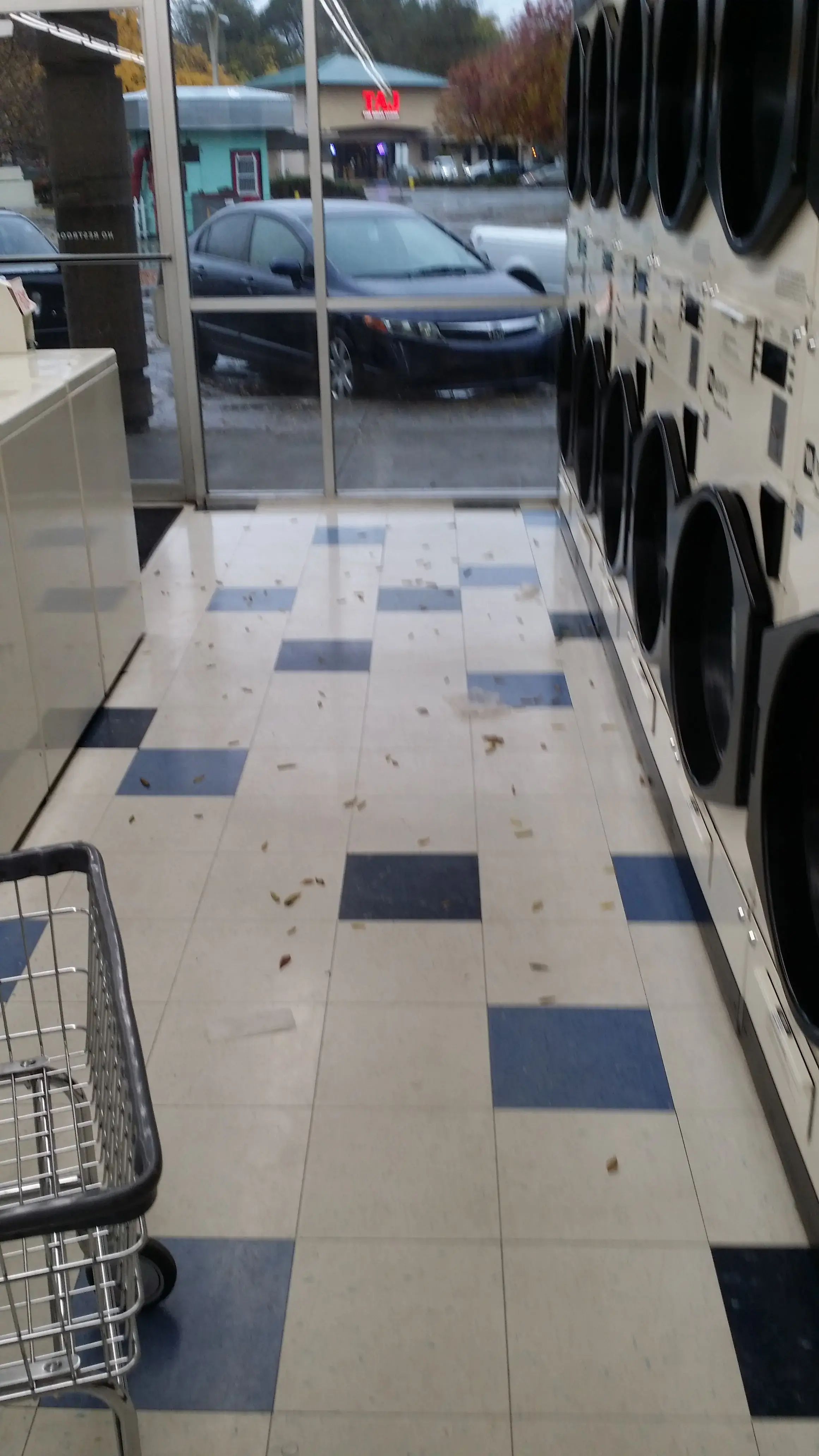 Sunshine Laundry thumbnail 5