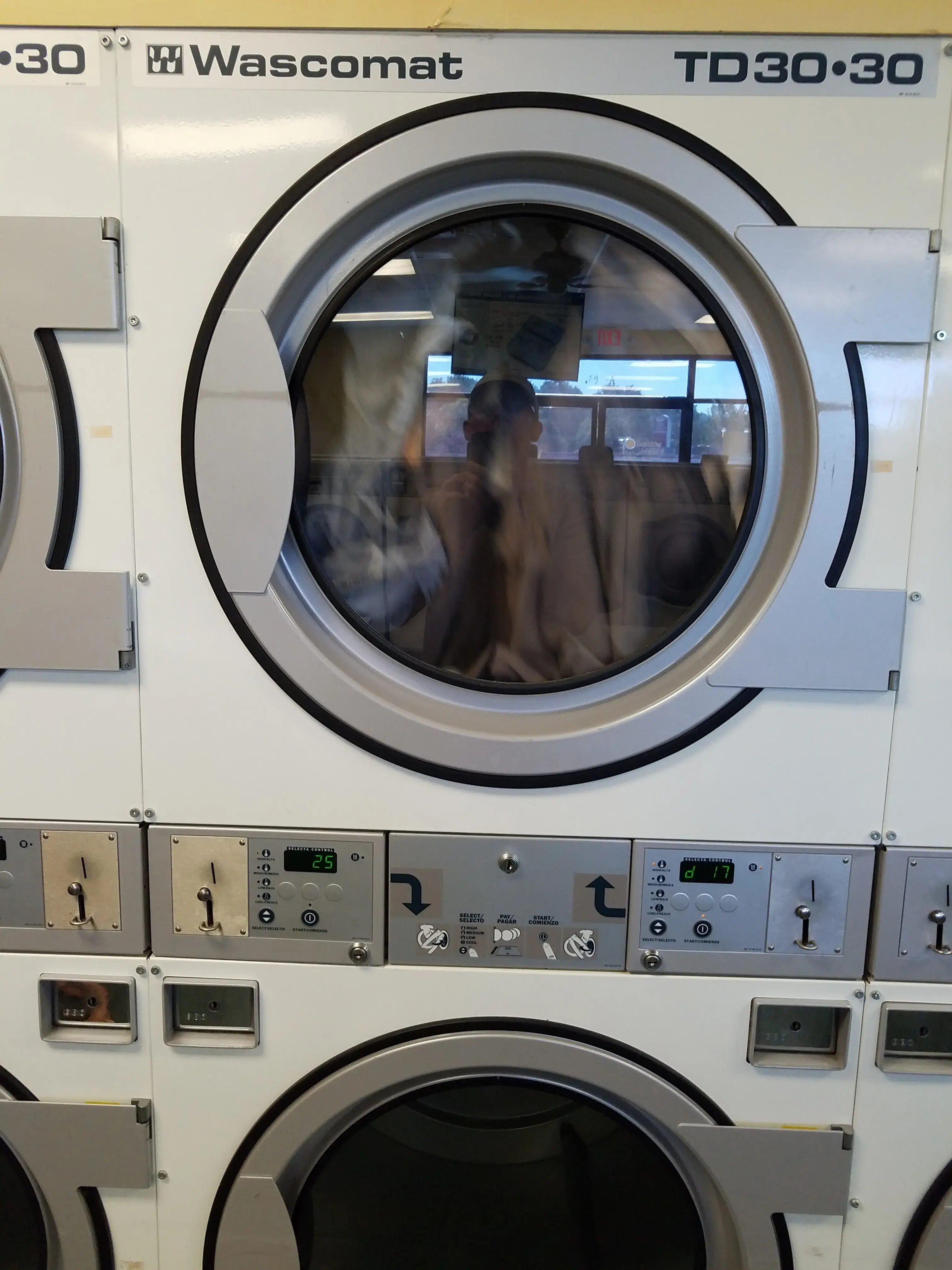 Sunshine Laundry thumbnail 3
