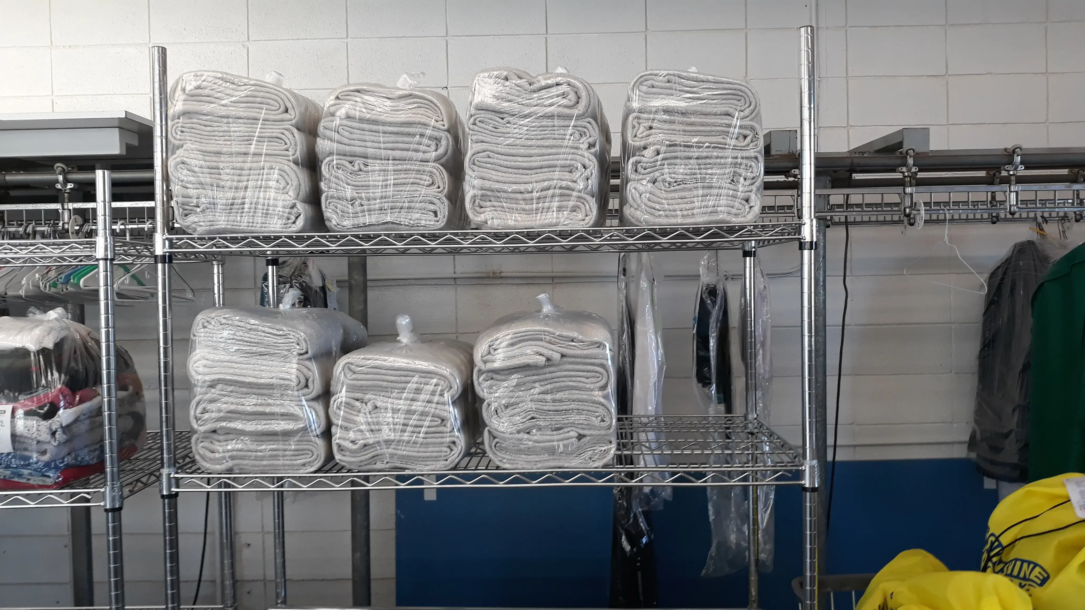 Sunshine Laundry Sausalito - Image 3