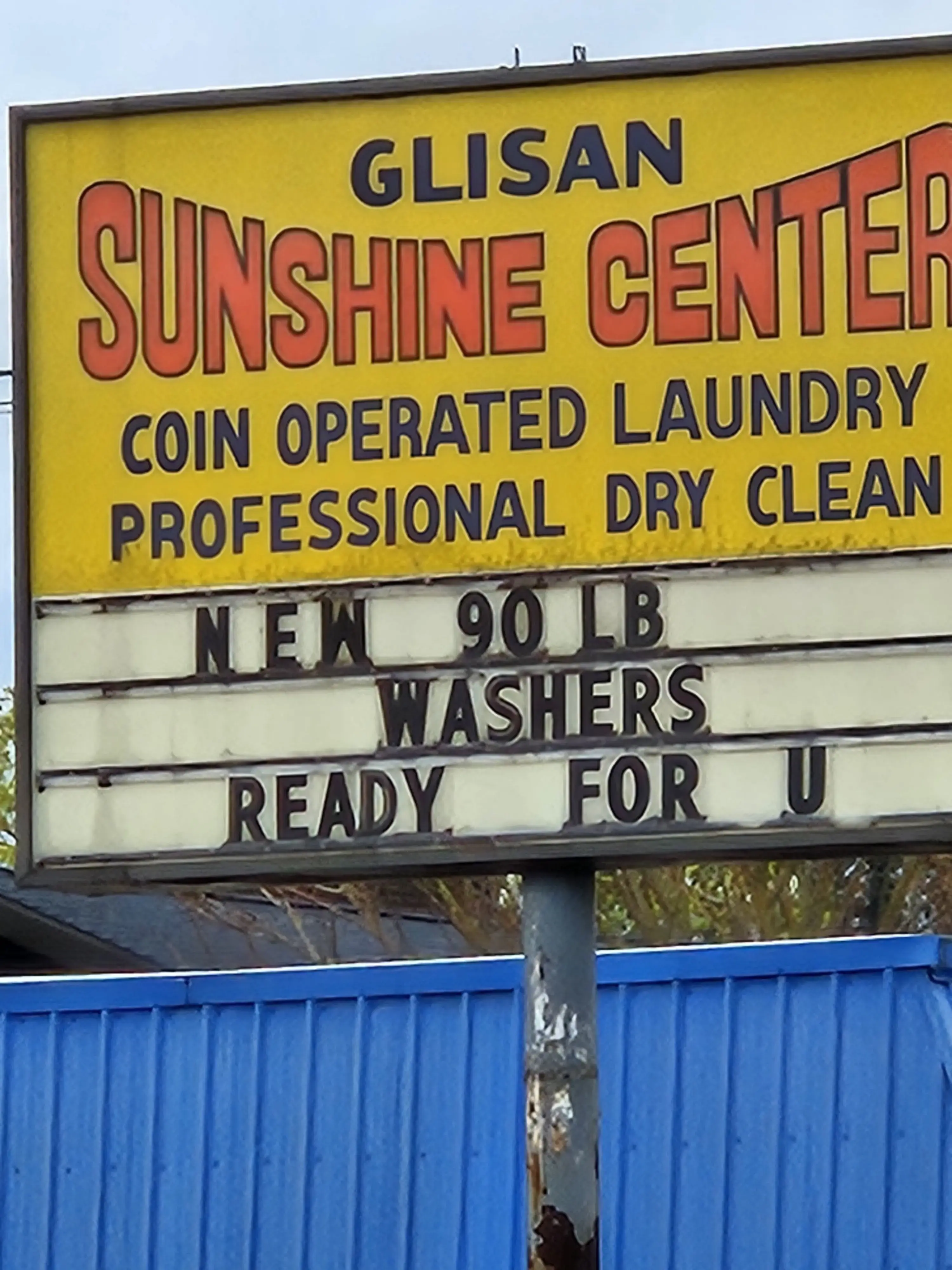 Sunshine on Glisan Coin Laundry & Cleaners - Image 2