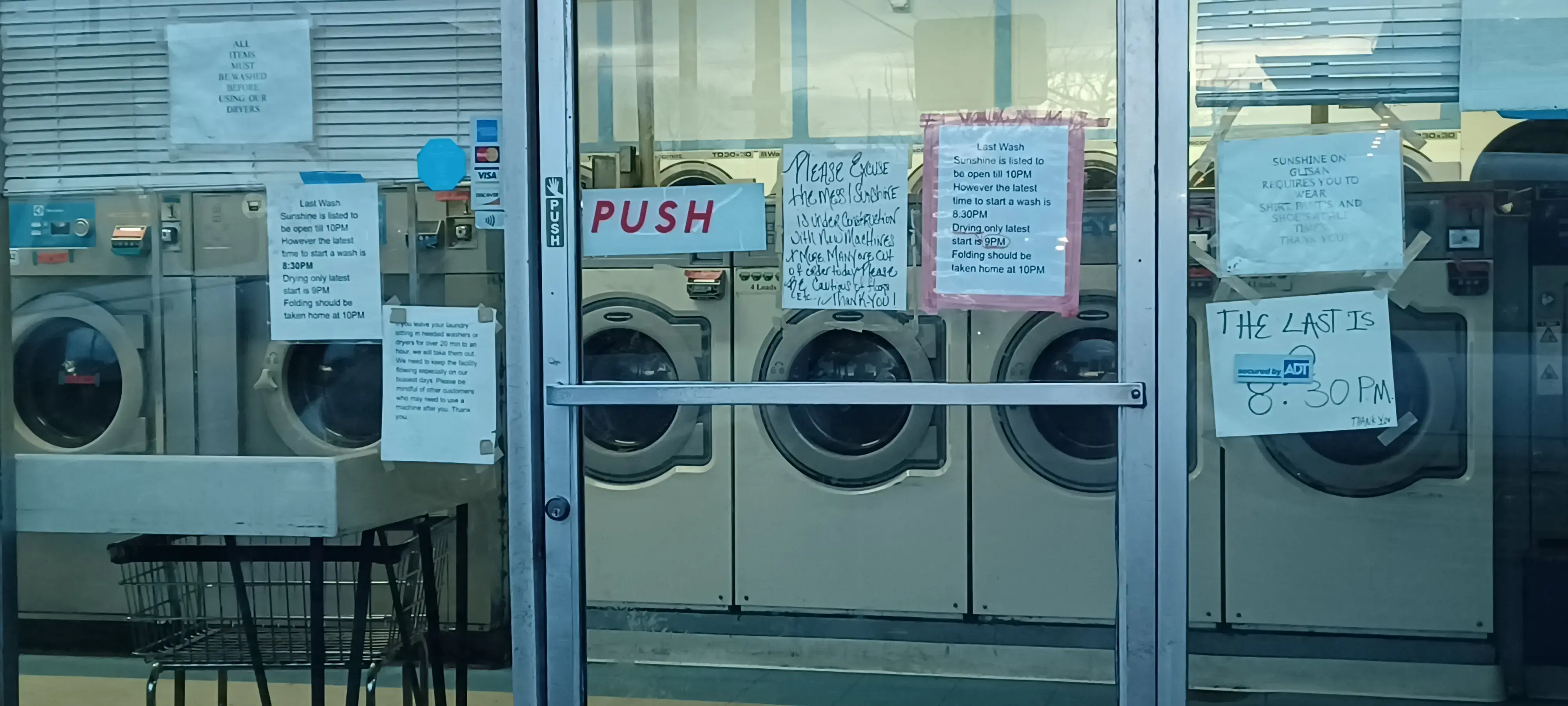 Sunshine on Glisan Coin Laundry & Cleaners - Image 11