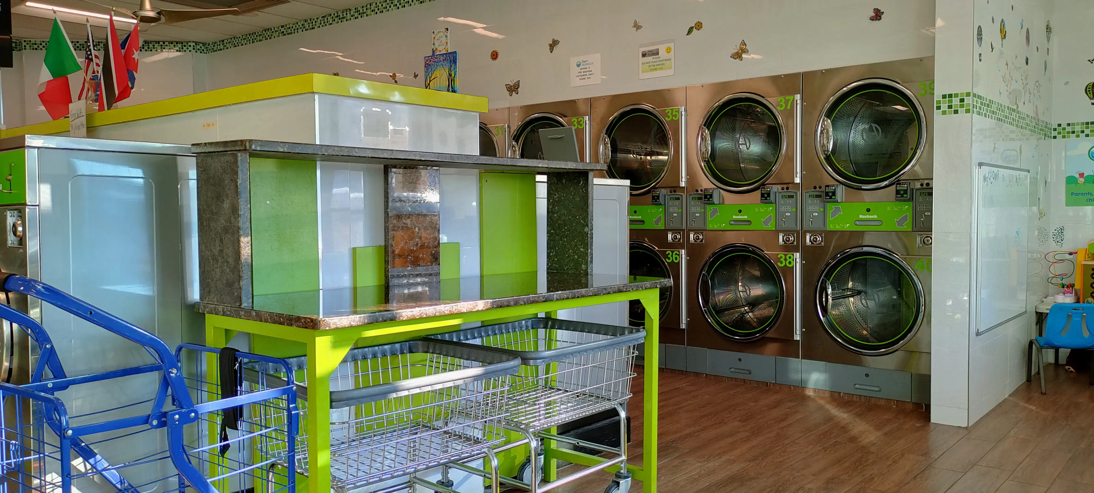 Super Bubbles Laundromat thumbnail 20