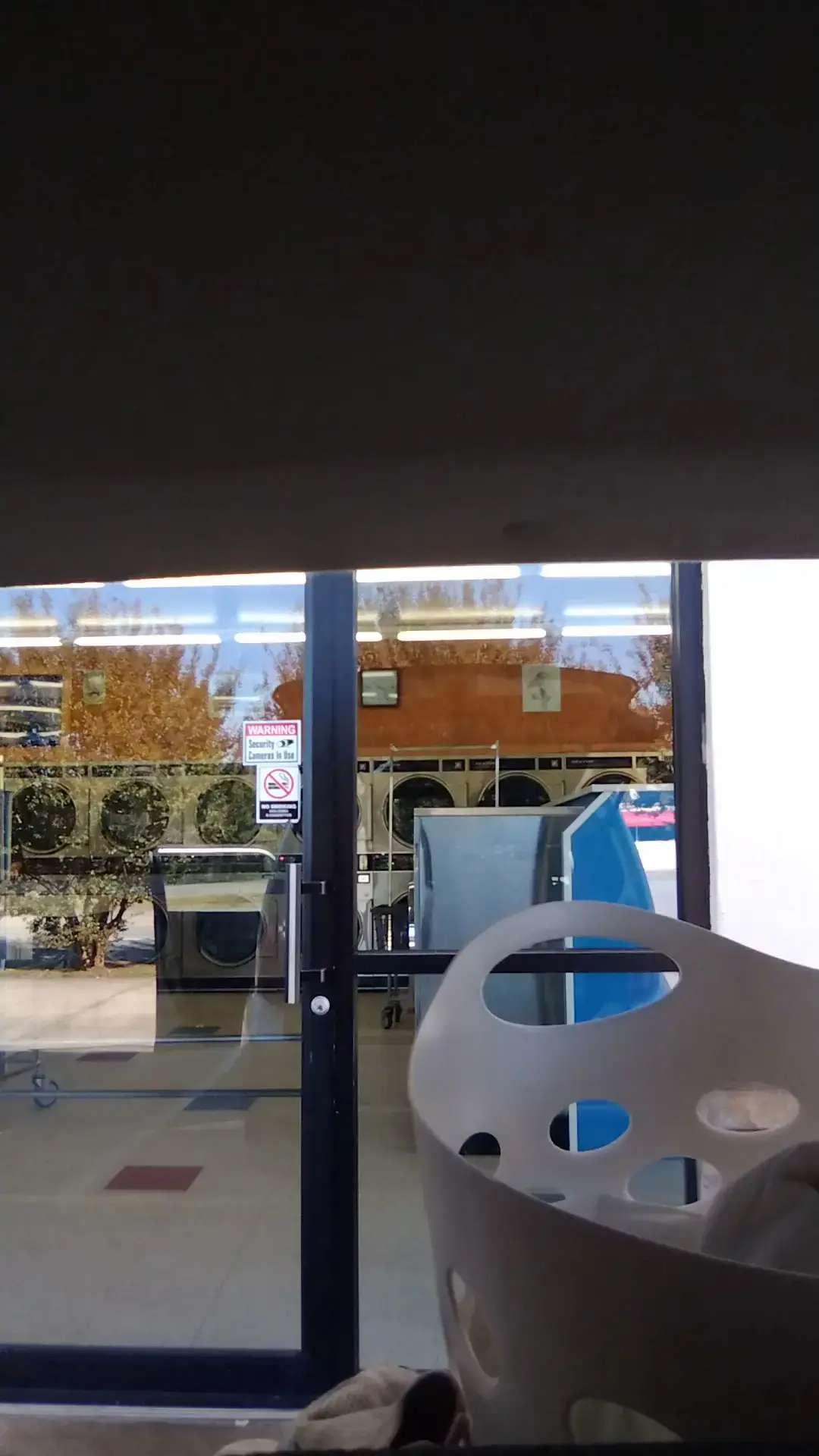 Super clean coin laundry thumbnail 2