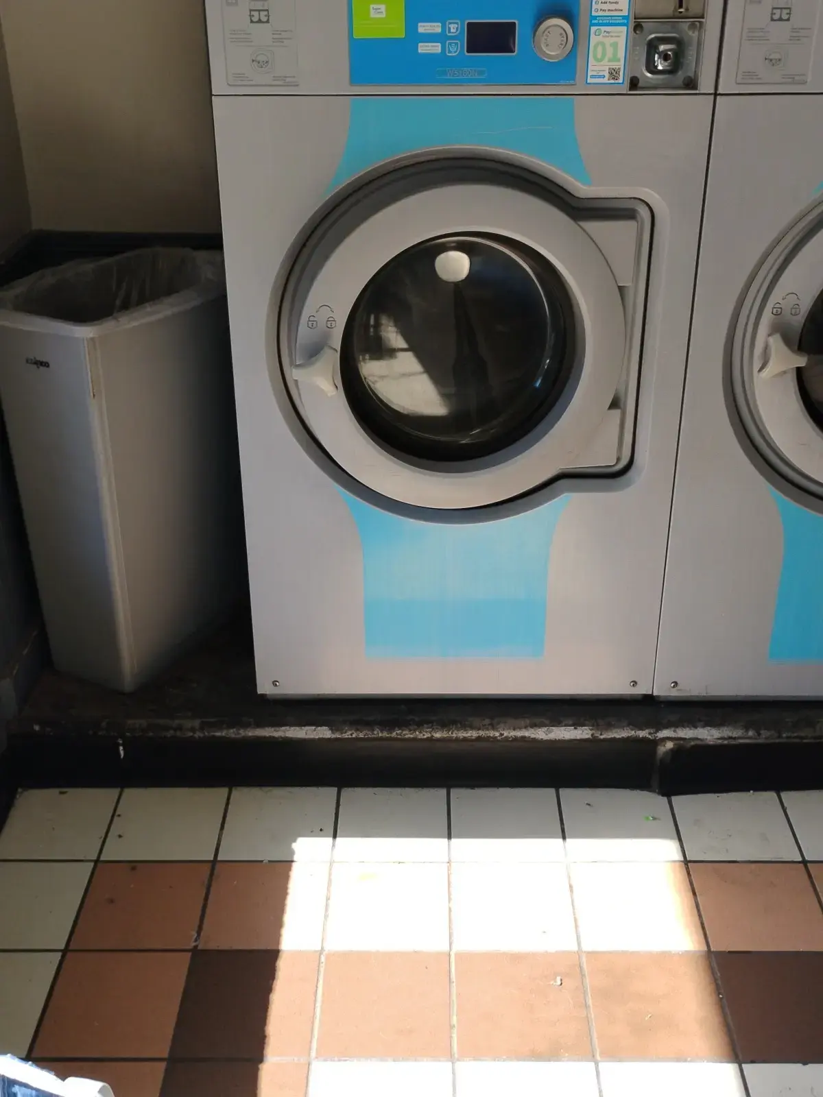 Super Clean Coin Laundry location