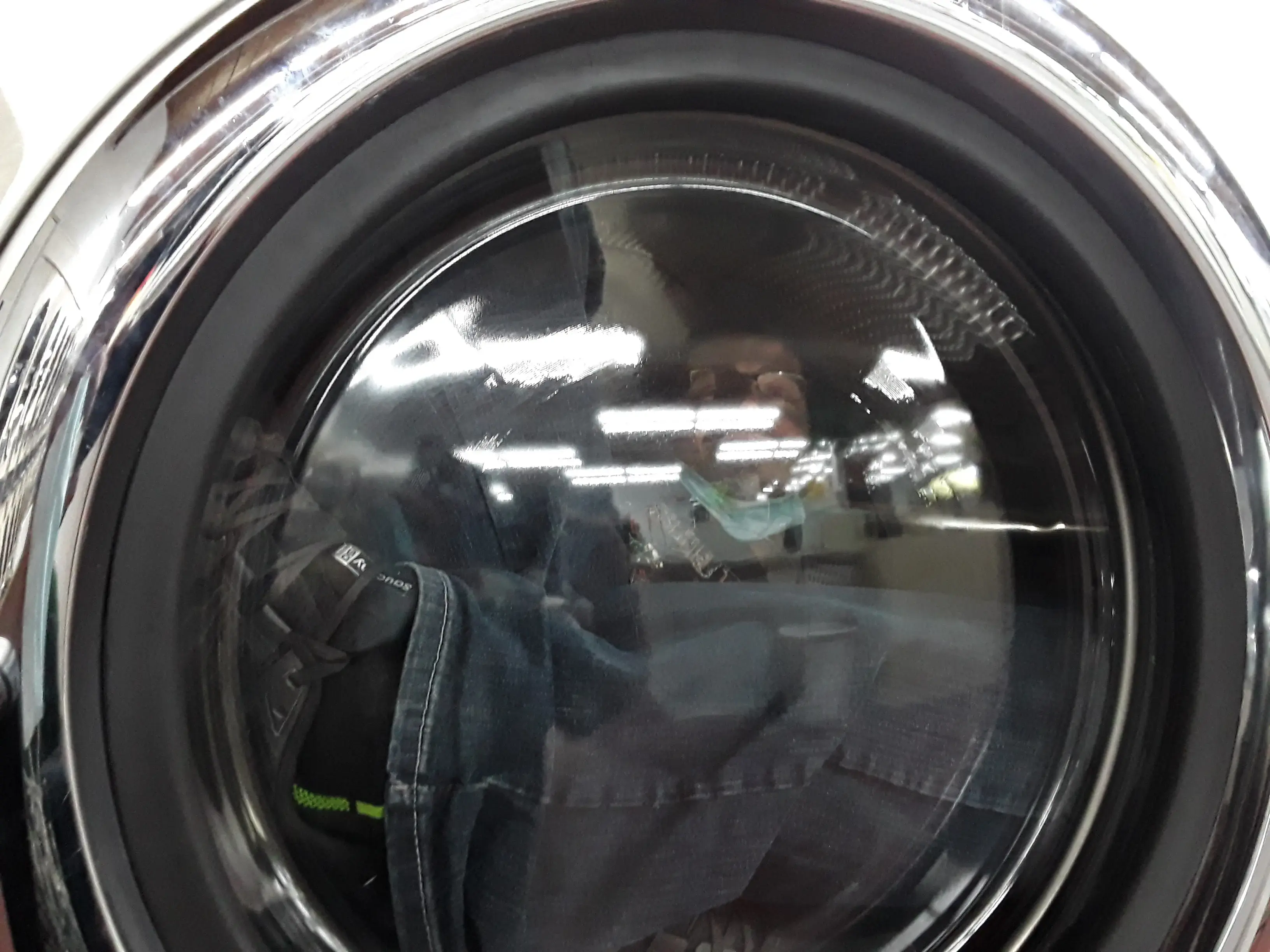 Super Clean Coin-Op Laundry thumbnail 14