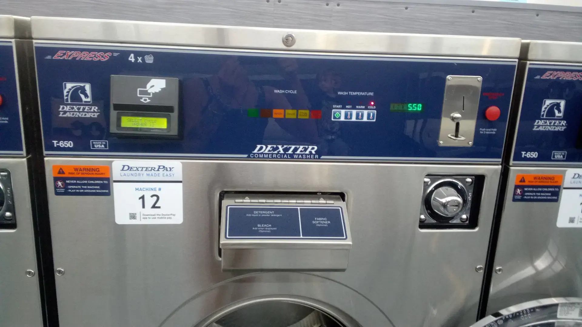 Super Clean Laundromat - Image 15