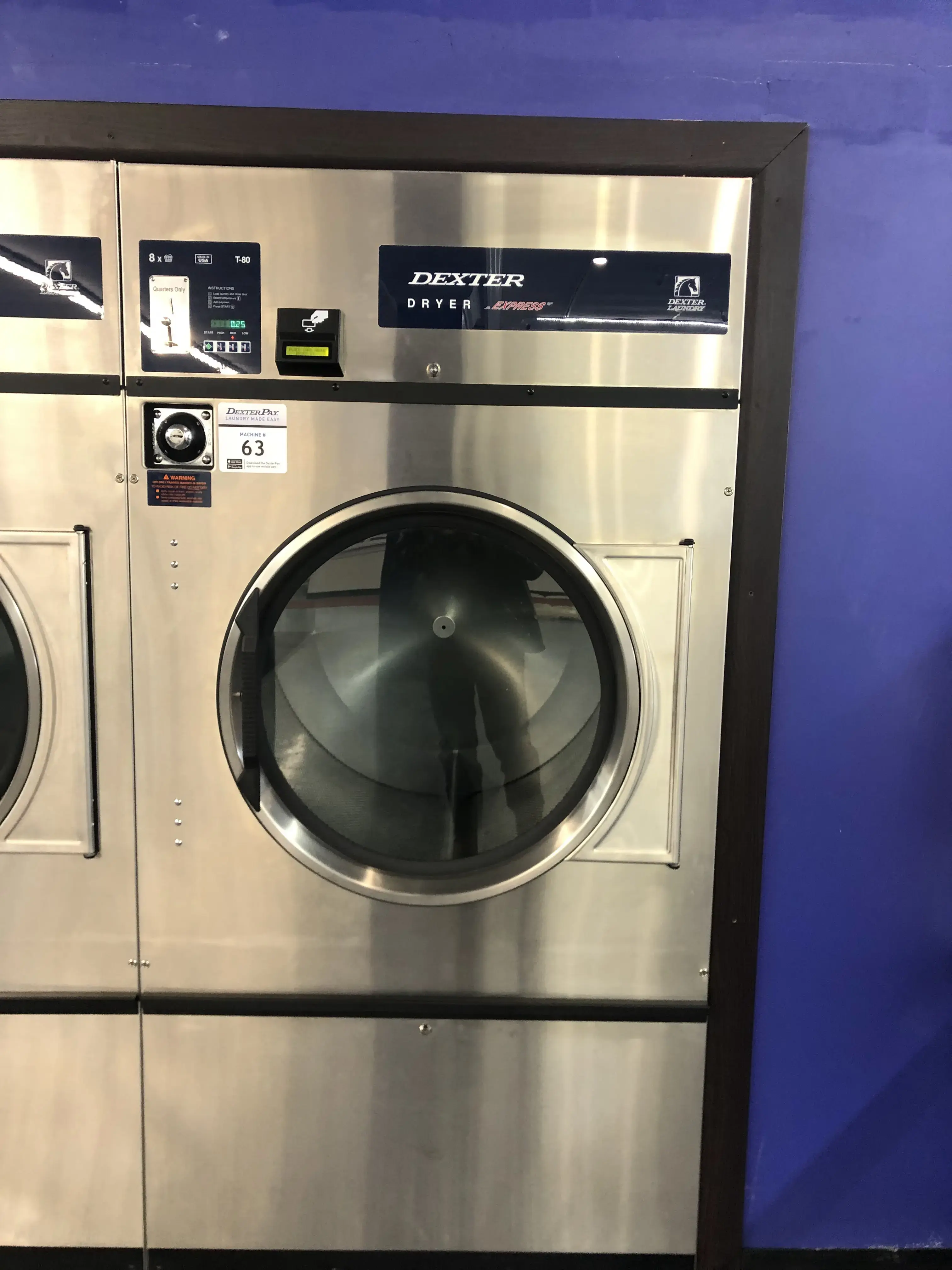 Super Clean Laundromat - Image 14