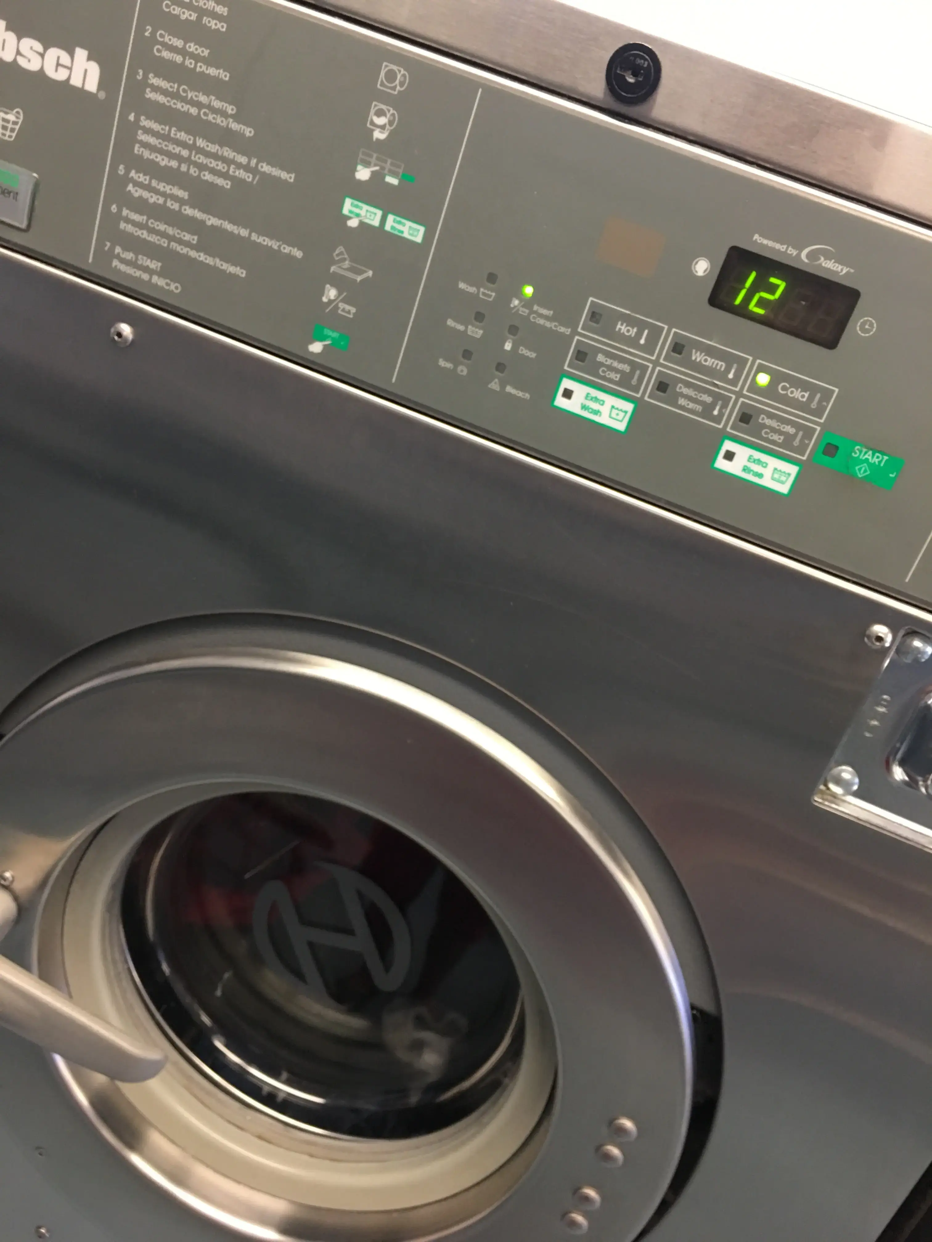 Super Clean Laundromat - Image 11