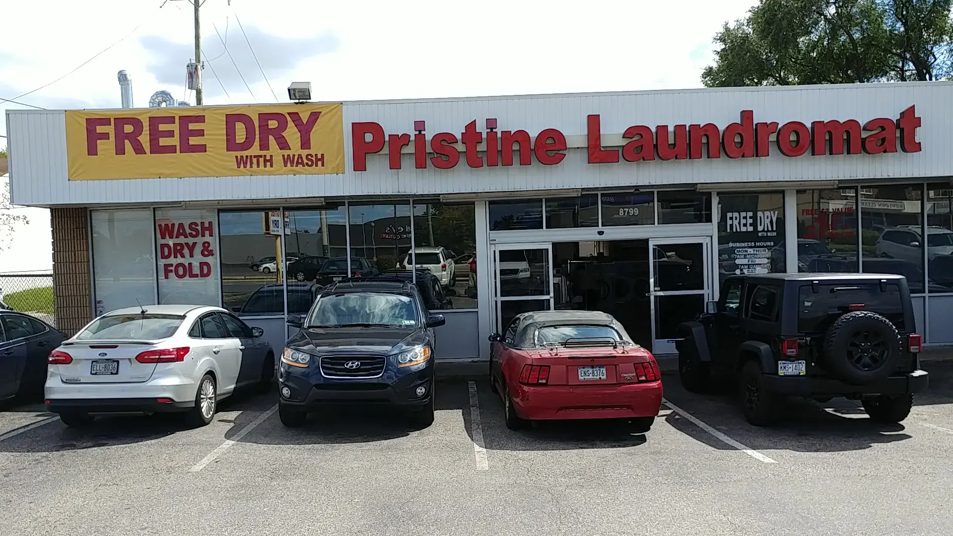 Super Clean Laundromat Plus - Image 5