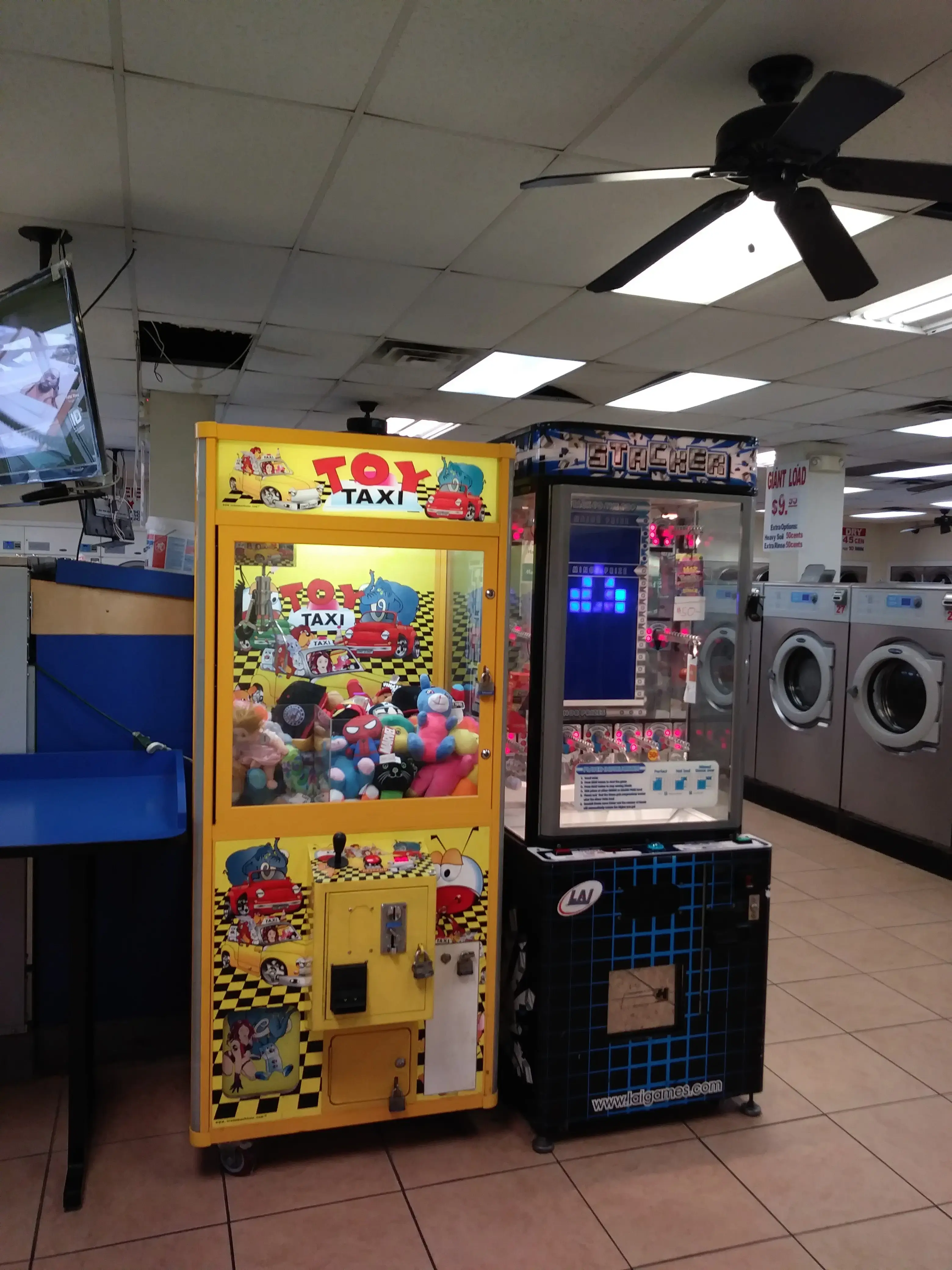 Super Clean Laundromat Plus - Image 3