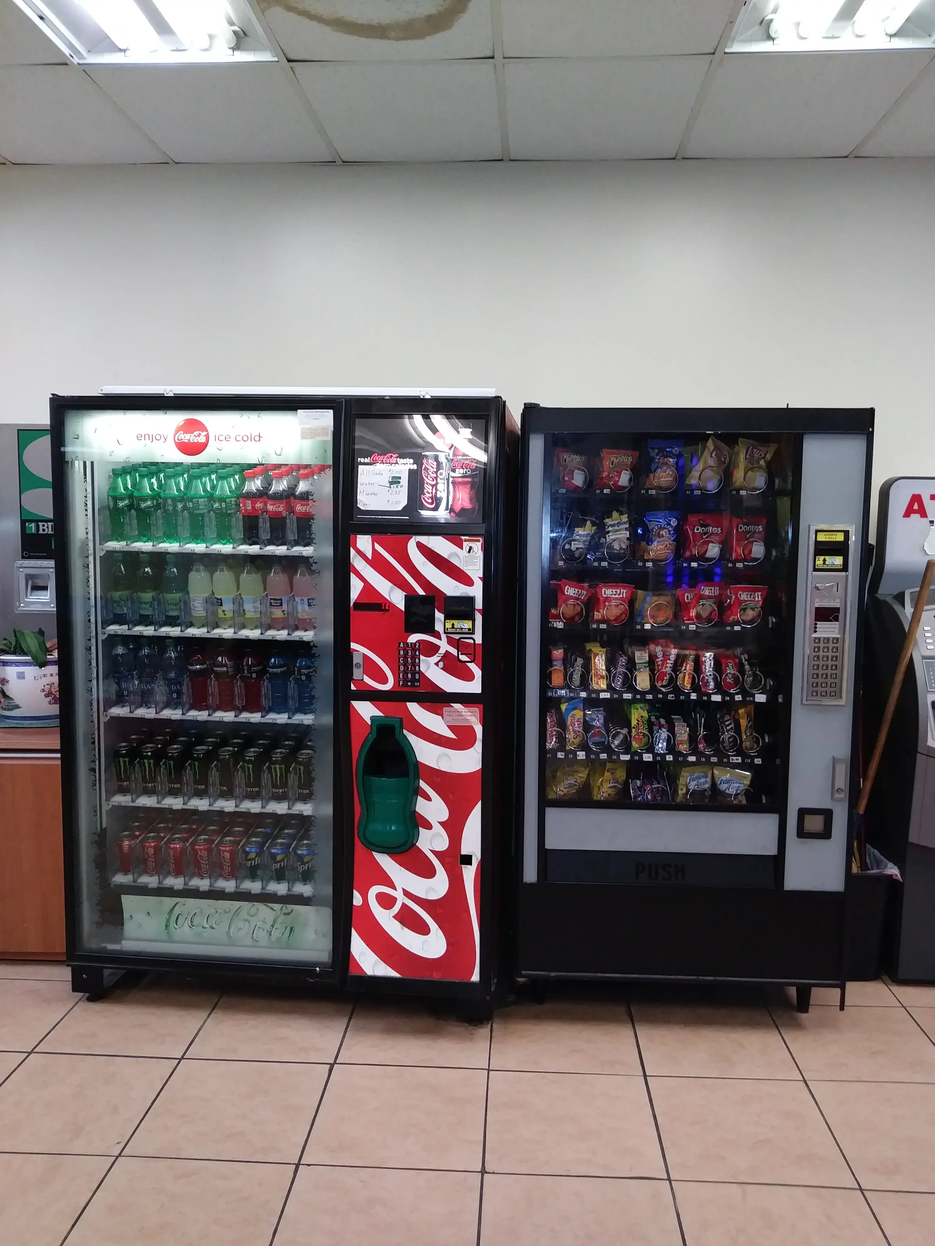 Super Clean Laundromat Plus thumbnail 11