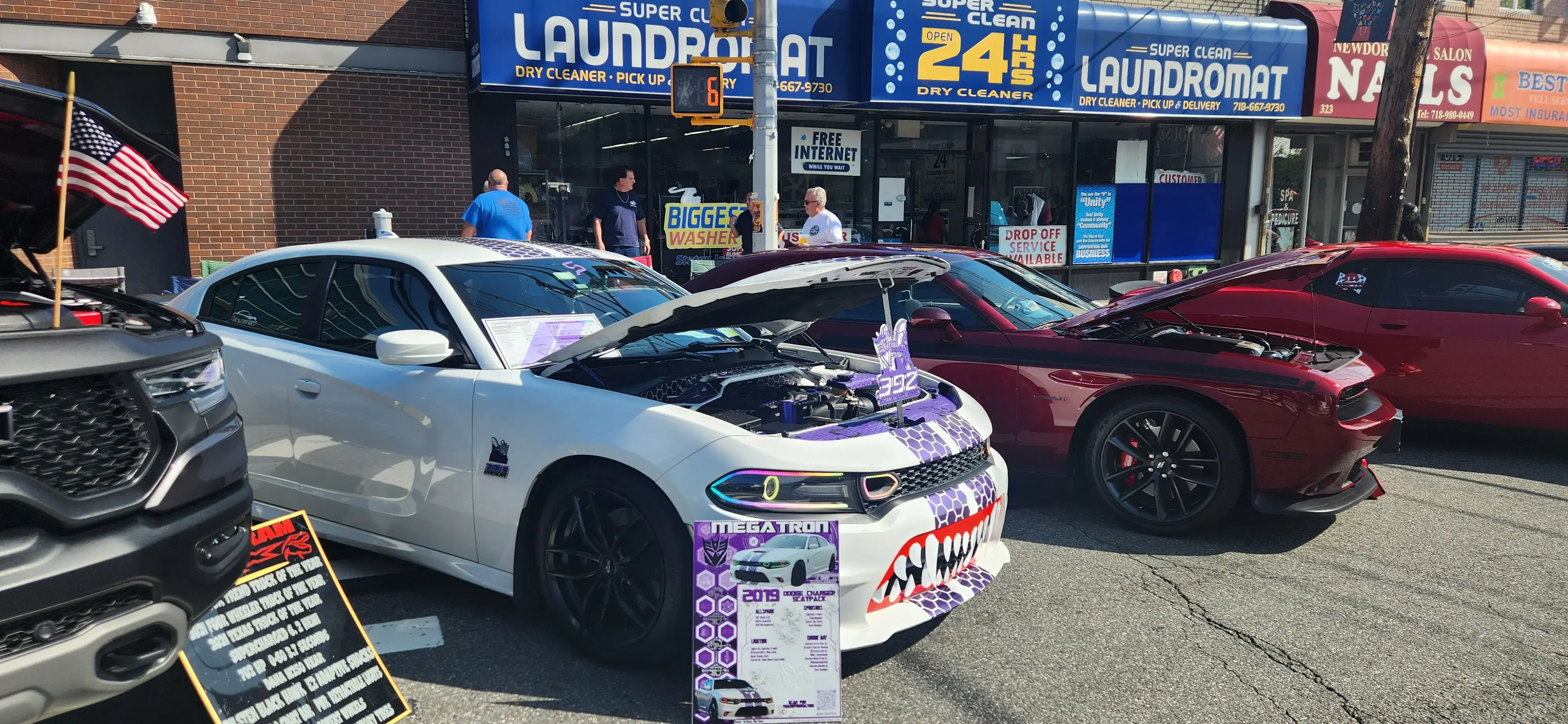 SUPER CLEAN Laundromat - Image 2