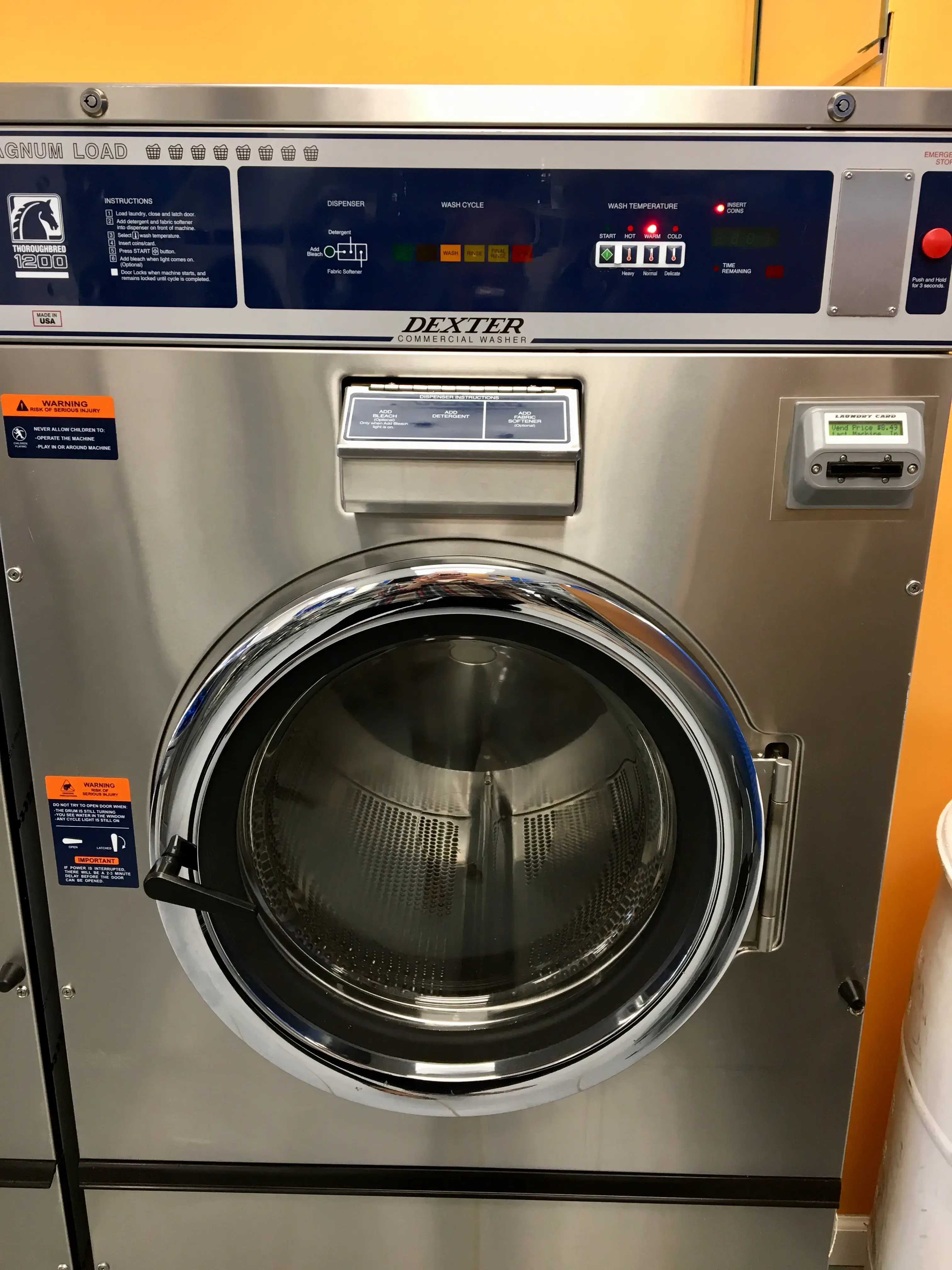 SUPER CLEAN Laundromat - Image 3