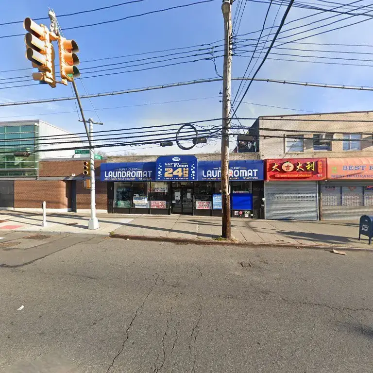 SUPER CLEAN Laundromat - Image 5