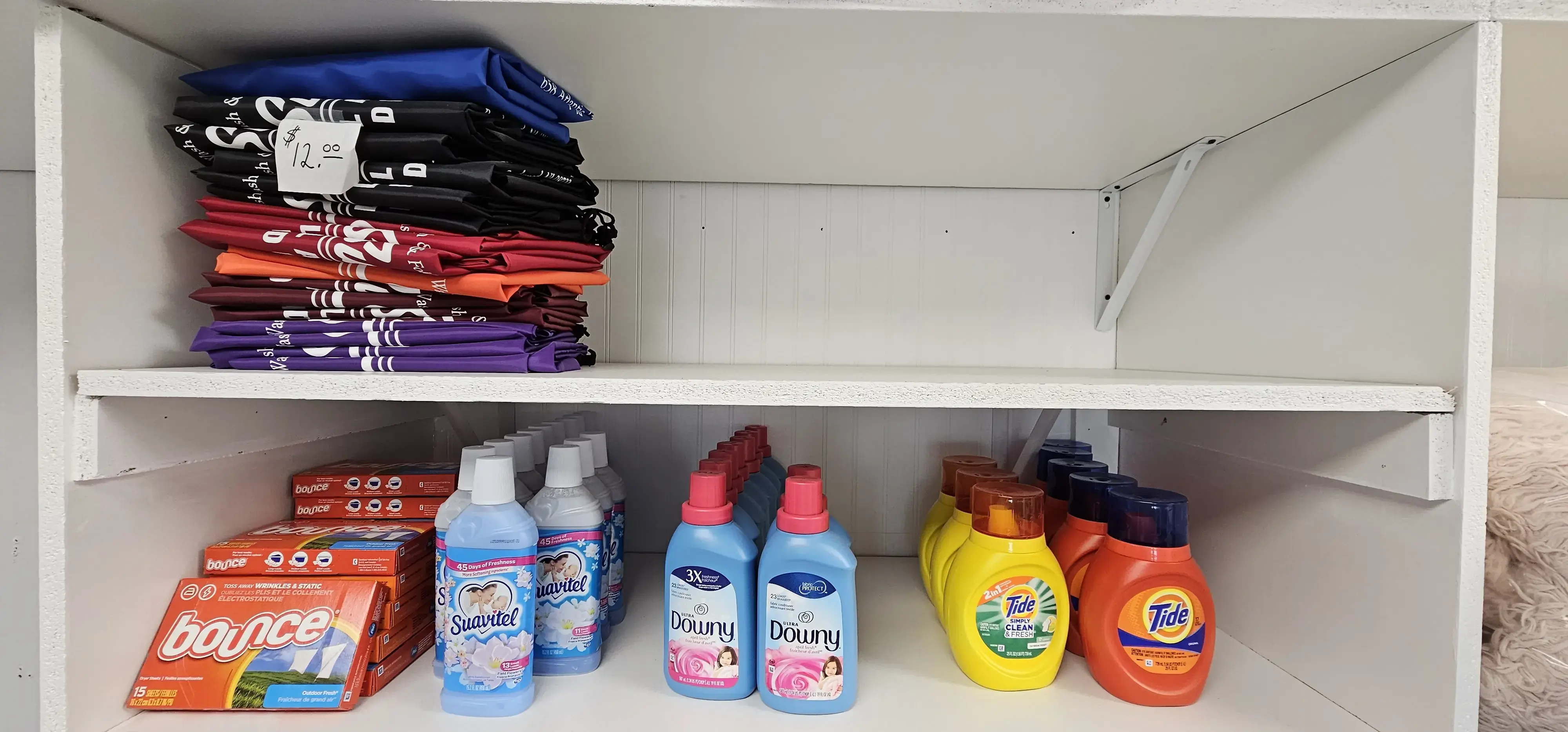 Super Clean Laundromats and Dry Cleaners - Image 5