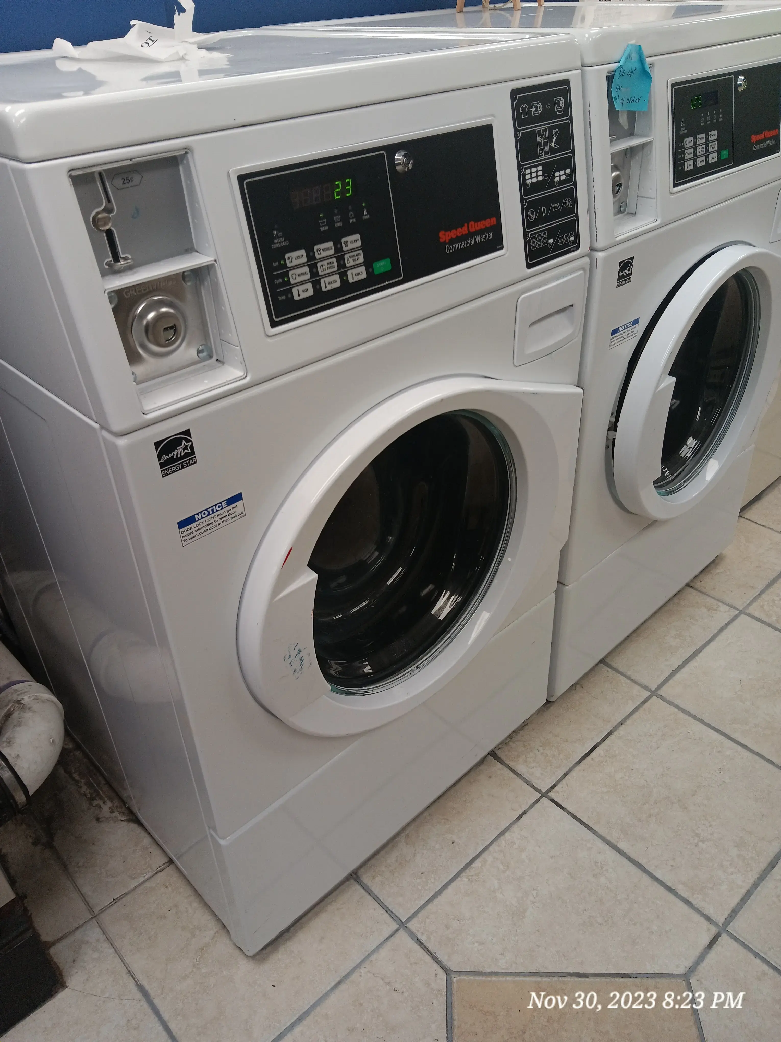 Super Clean Laundromats and Dry Cleaners - Image 14