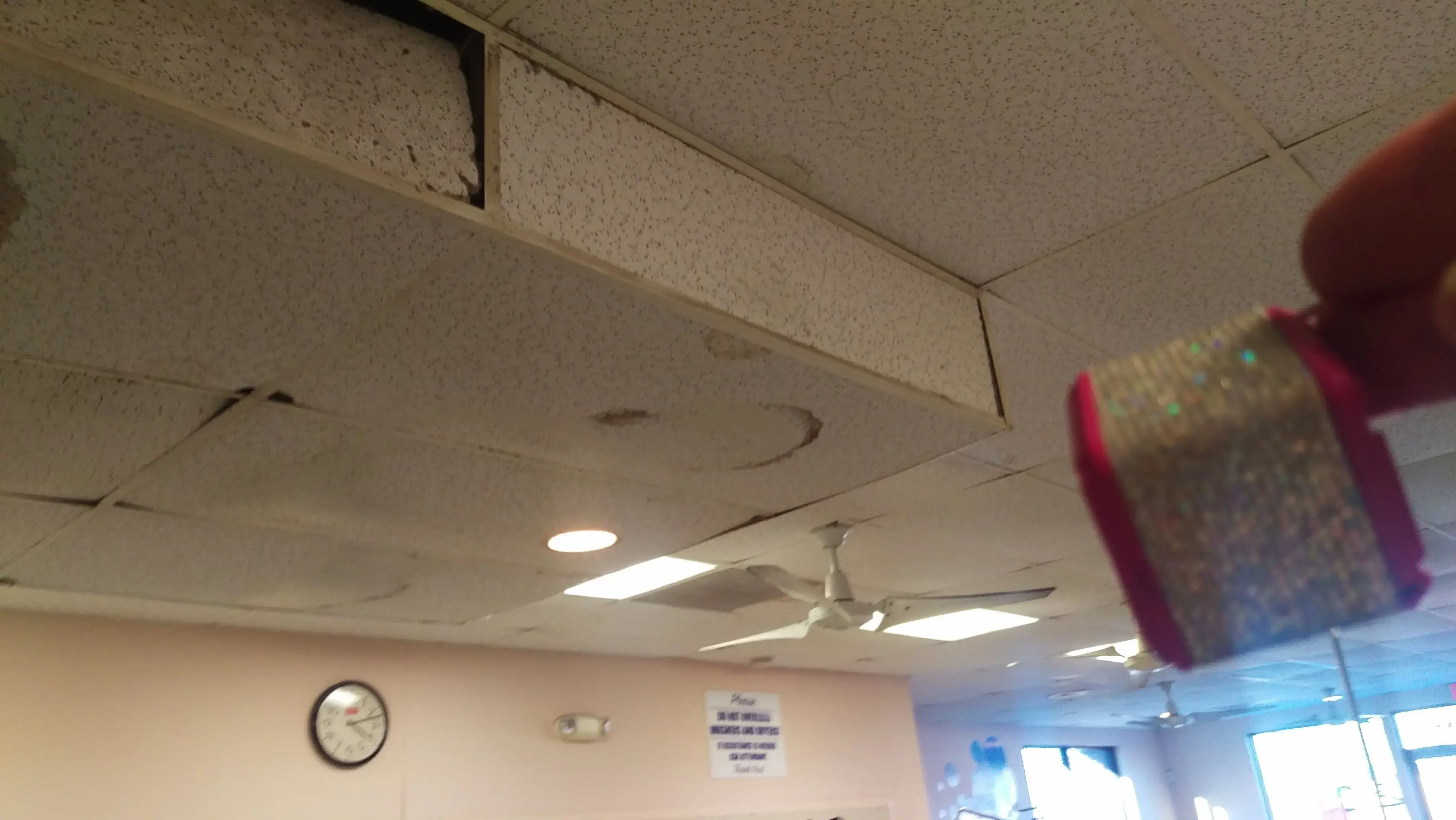 Super Clean Laundromats and Dry Cleaners thumbnail 11