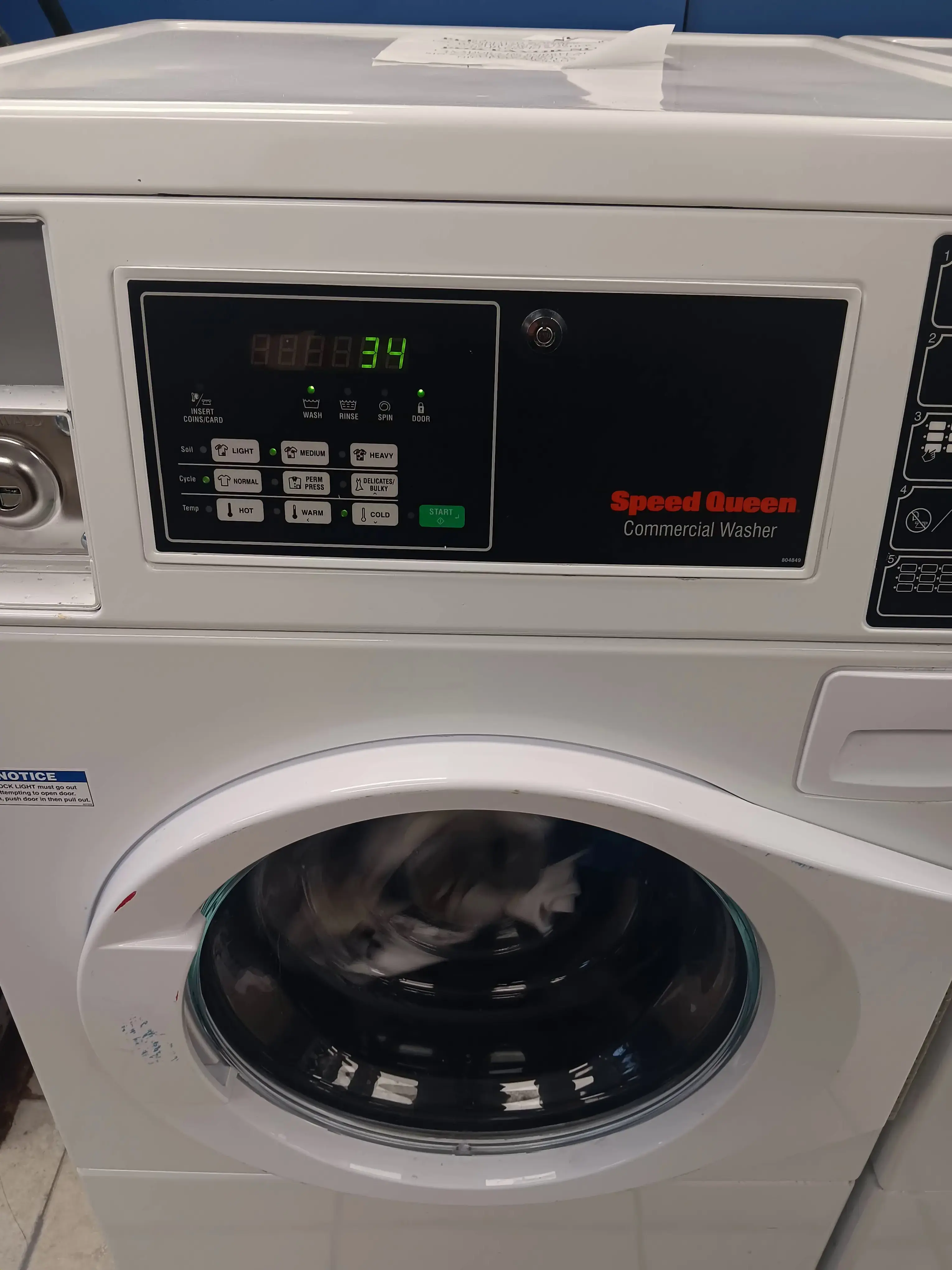 Super Clean Laundromats and Dry Cleaners thumbnail 7