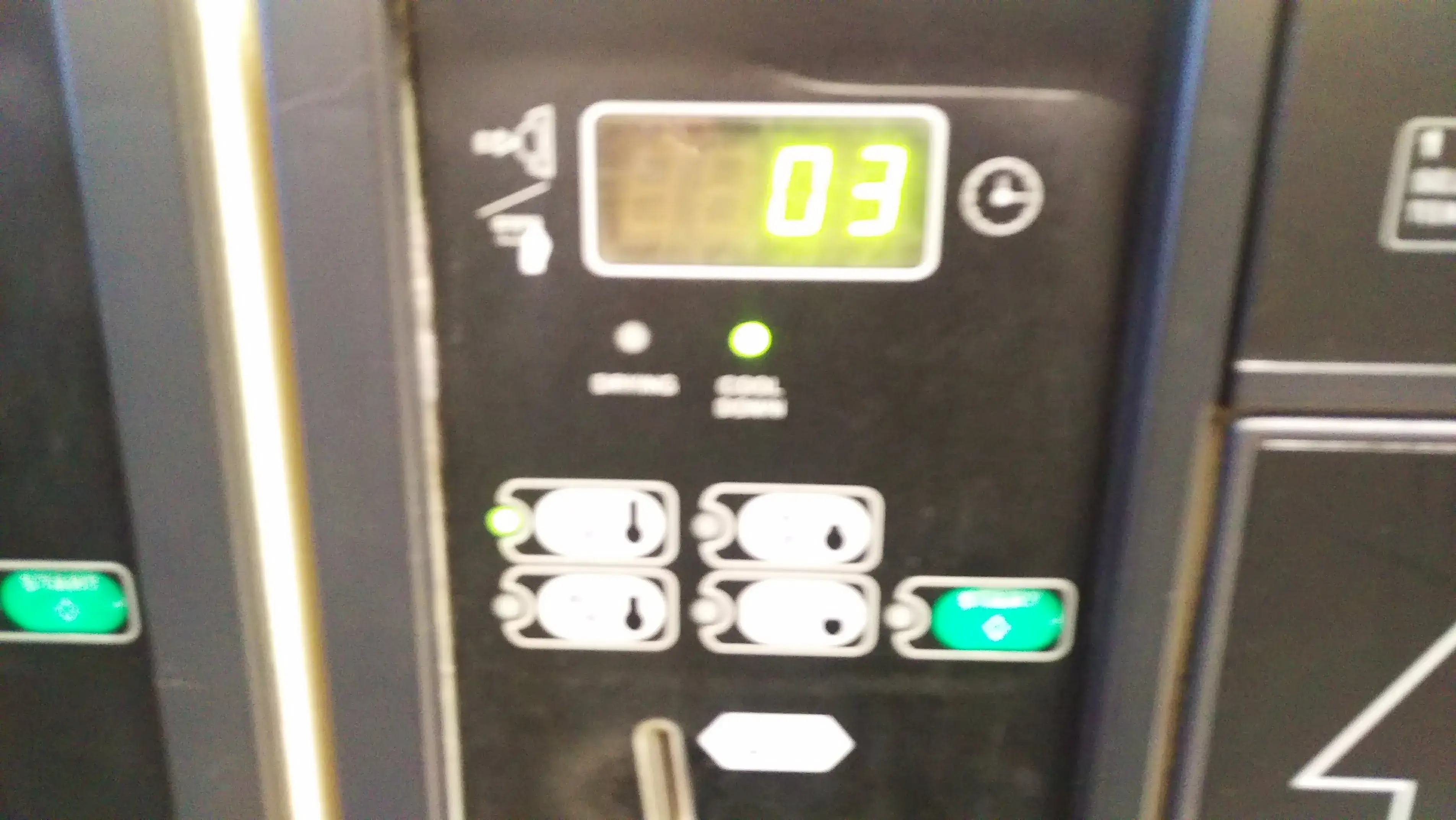 Super Clean Laundromats and Dry Cleaners - Image 12