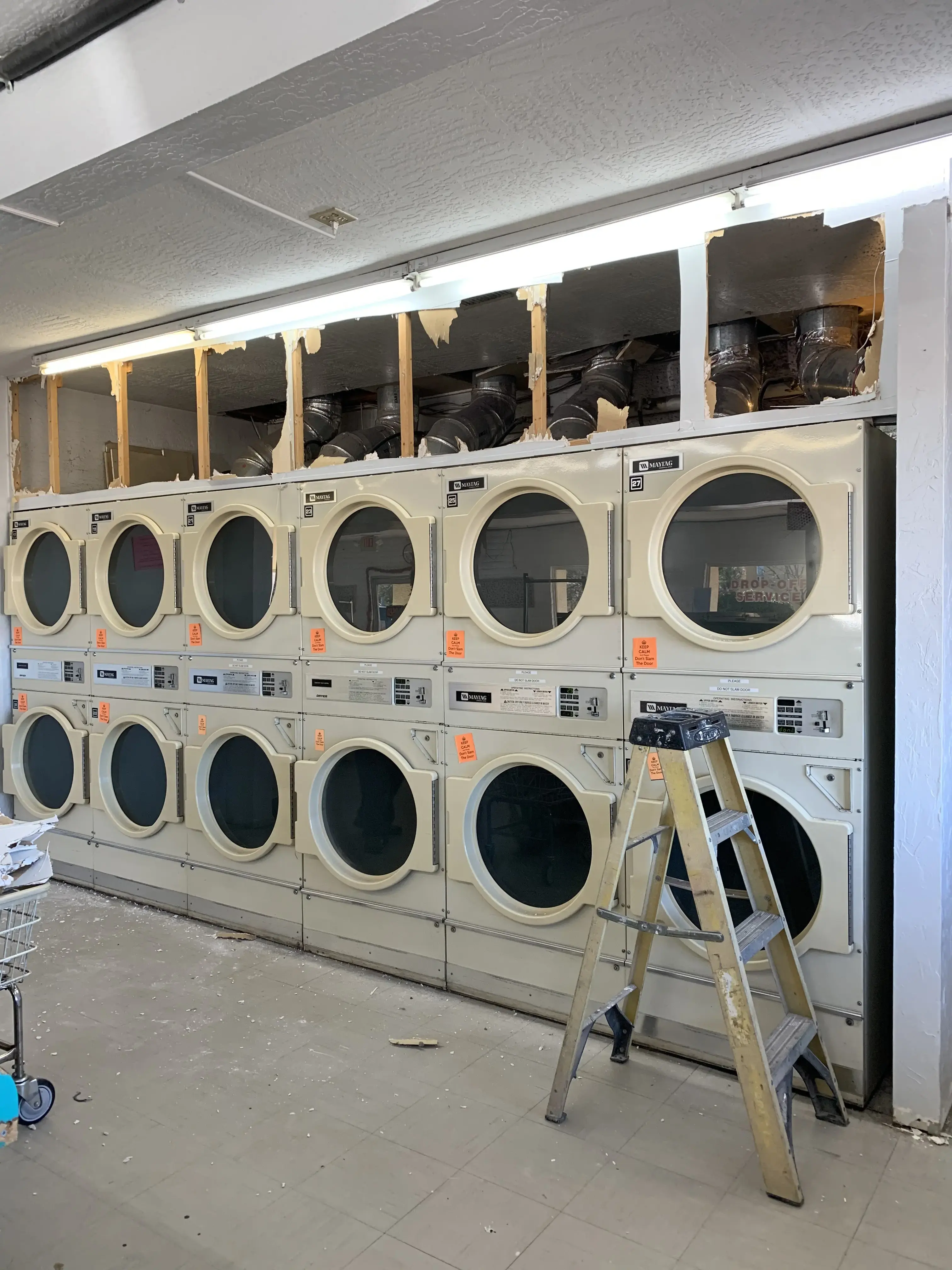 Super Clean Laundry Arizona LLC - Image 12