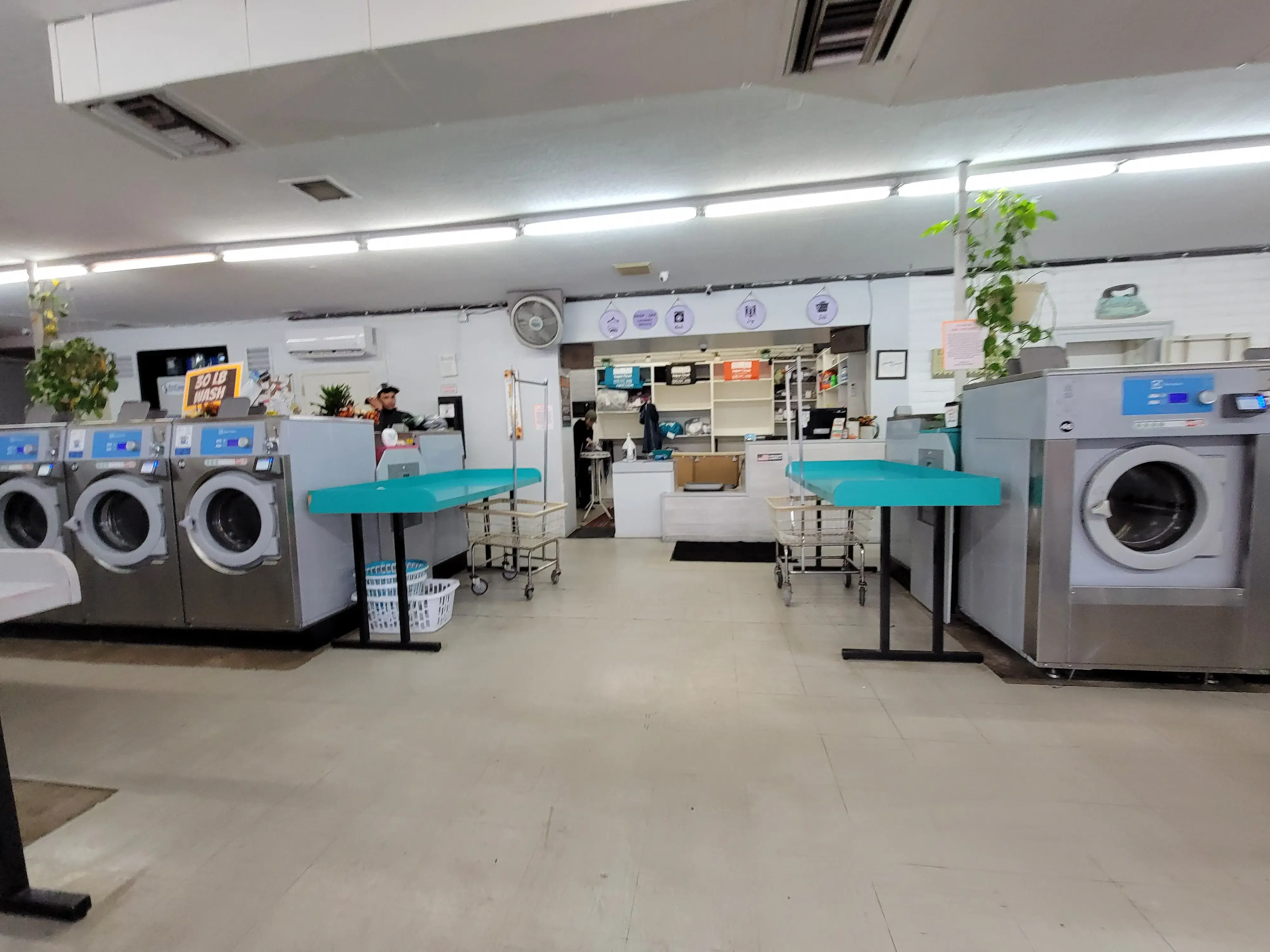 Super Clean Laundry Arizona LLC thumbnail 7