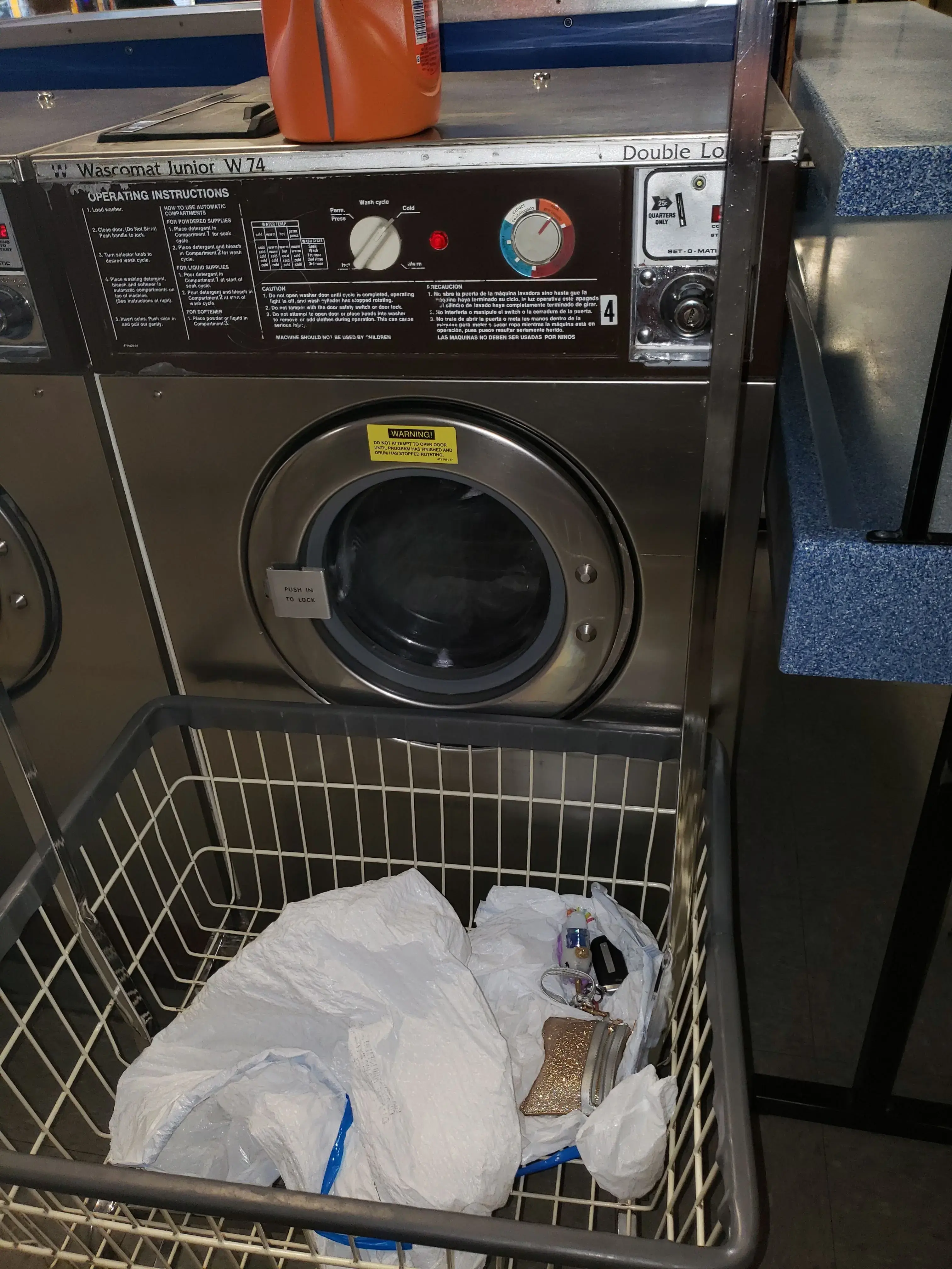 Super Clean Laundry & Car Wash - Image 6
