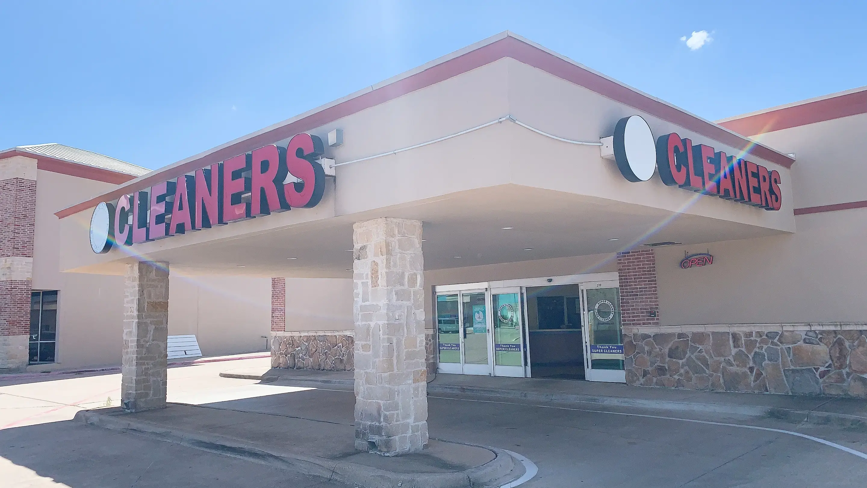 Super Cleaners thumbnail 1