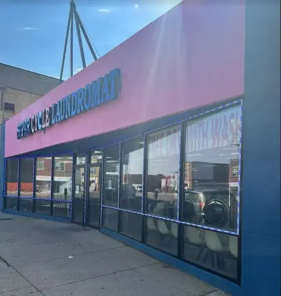Super Cycle Laundromat - Image 2