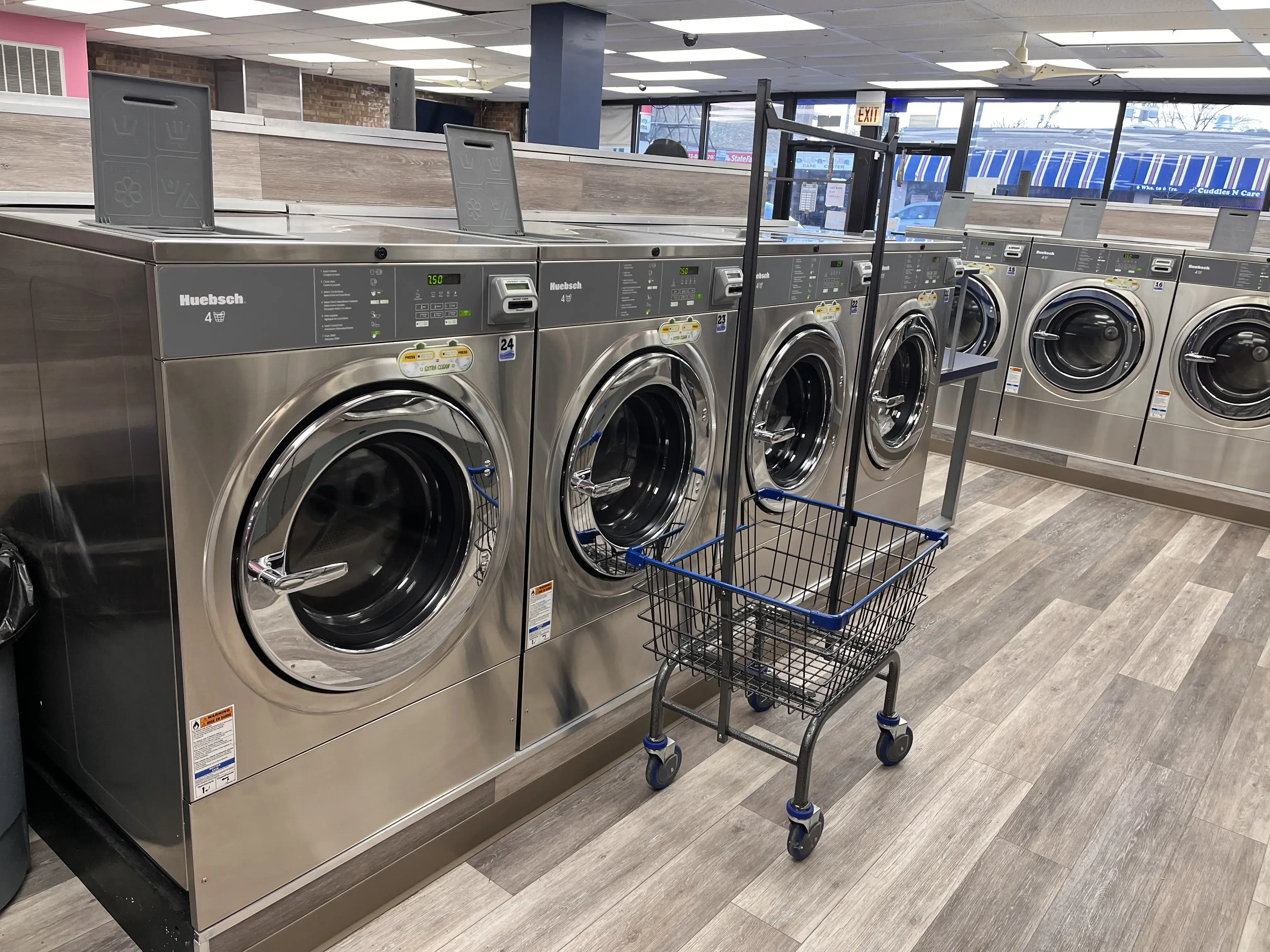 Super Cycle Laundromat thumbnail 1