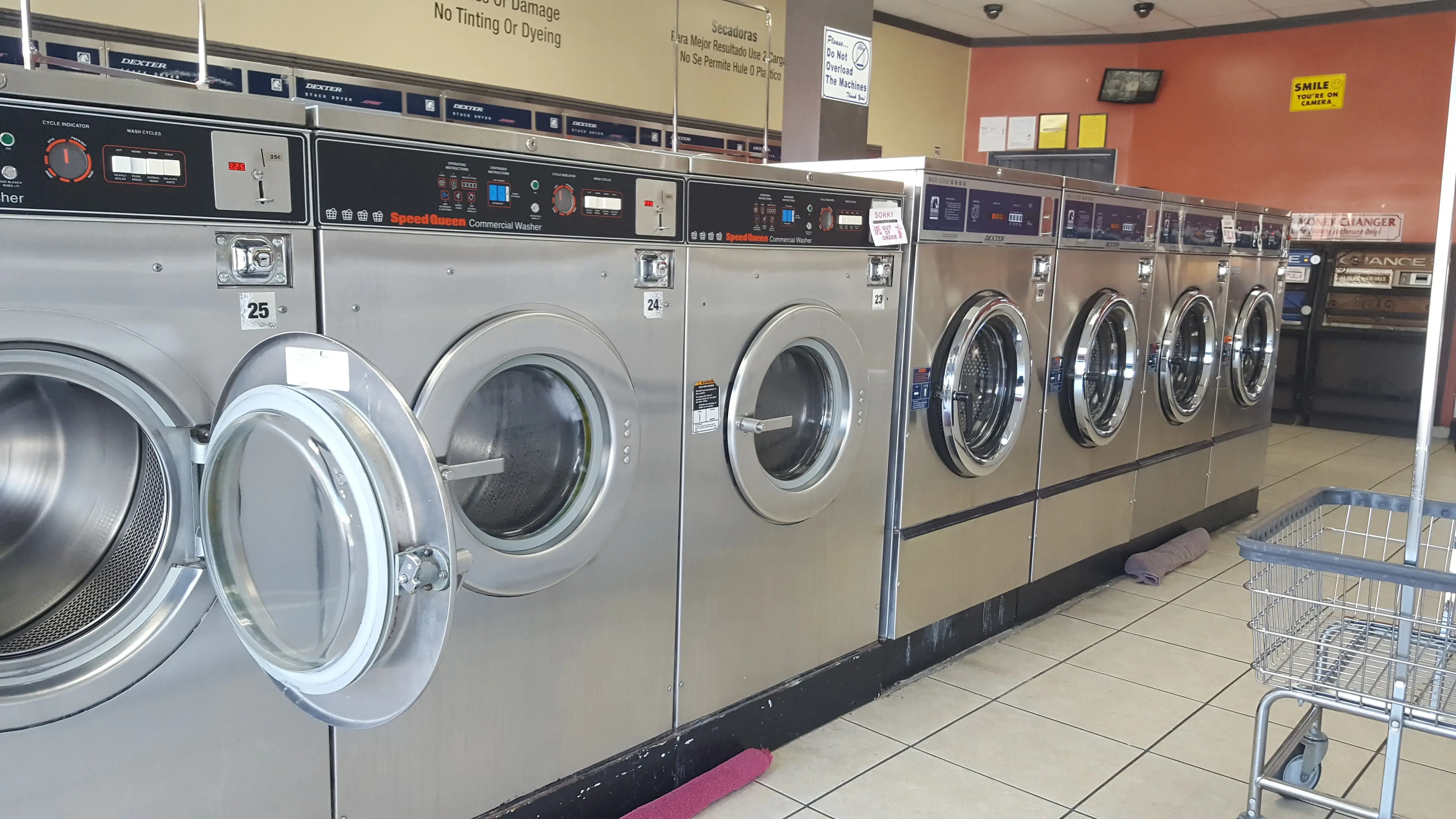 Super Fresh Coin Laundry location