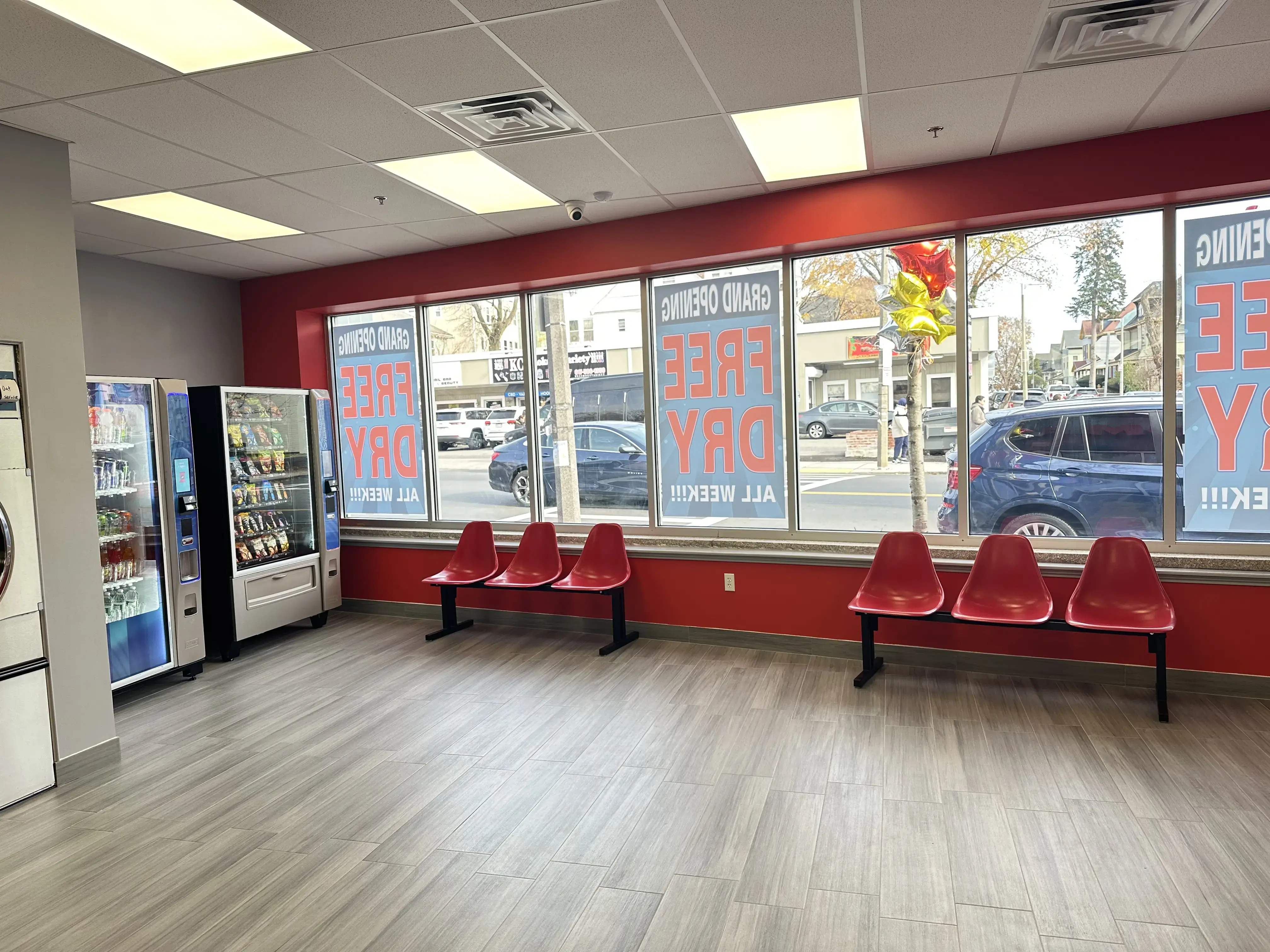 Super Laundromat - Image 12
