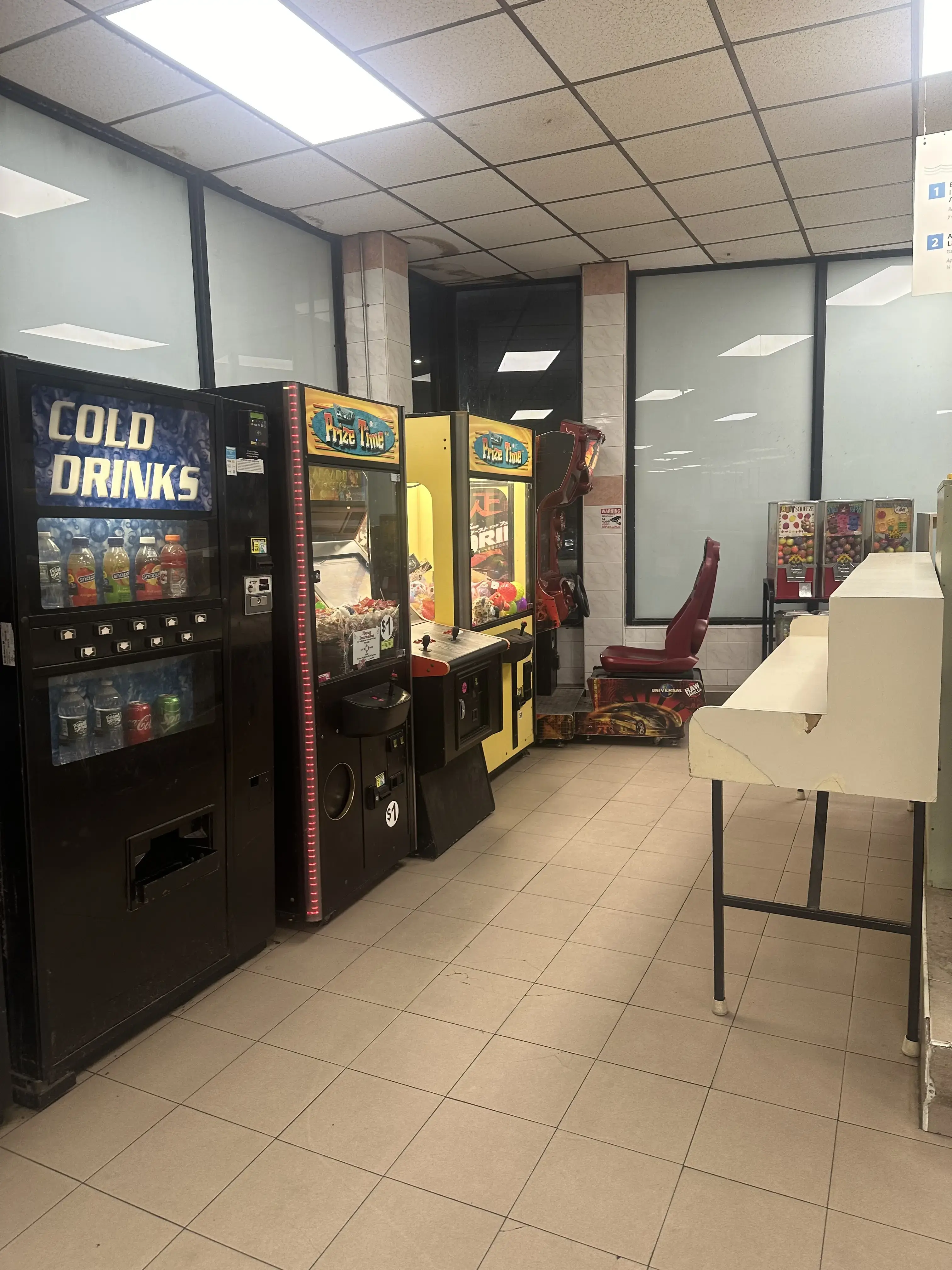 Super Laundromat - Image 7