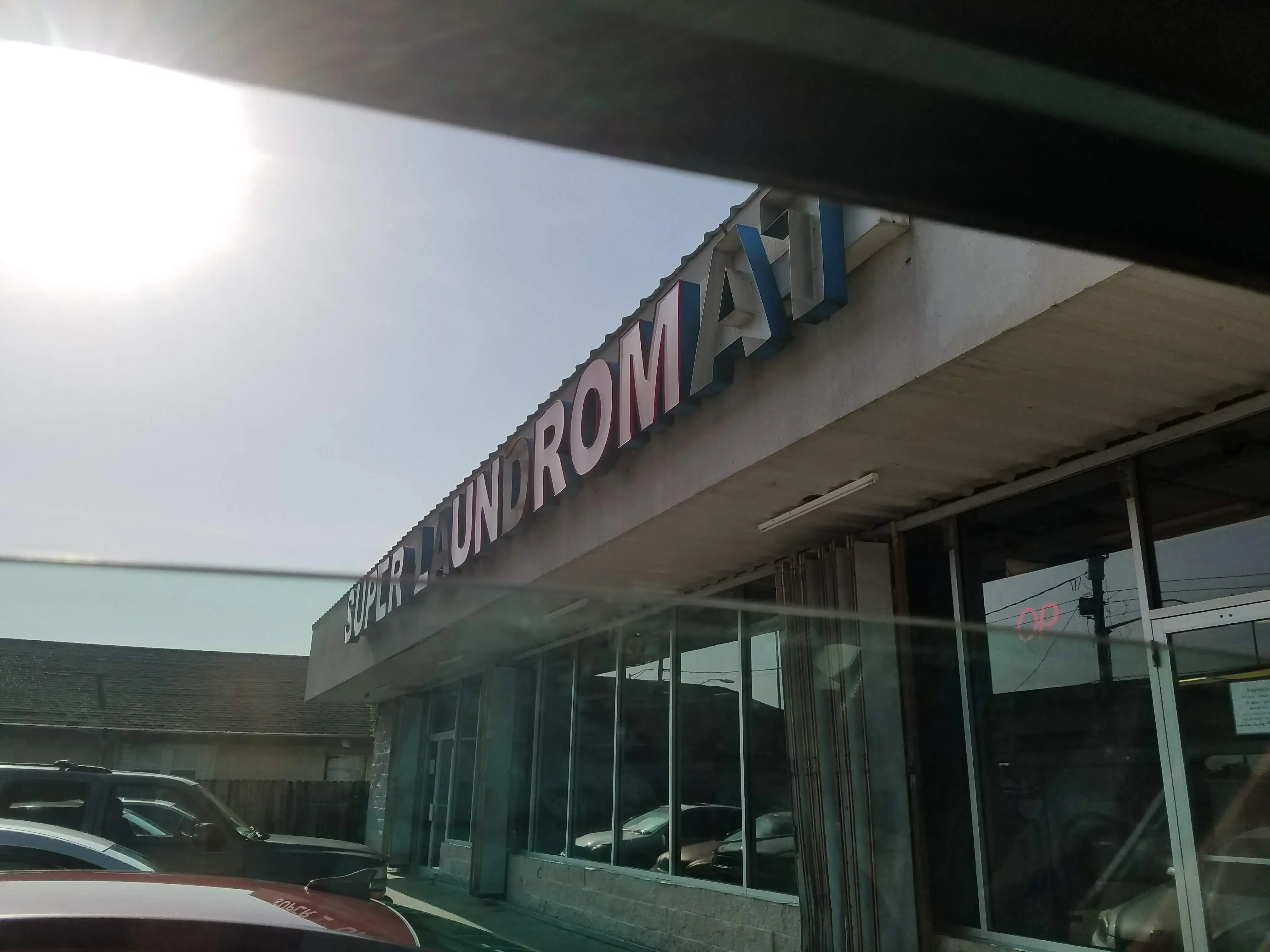 Super Laundromat thumbnail 1