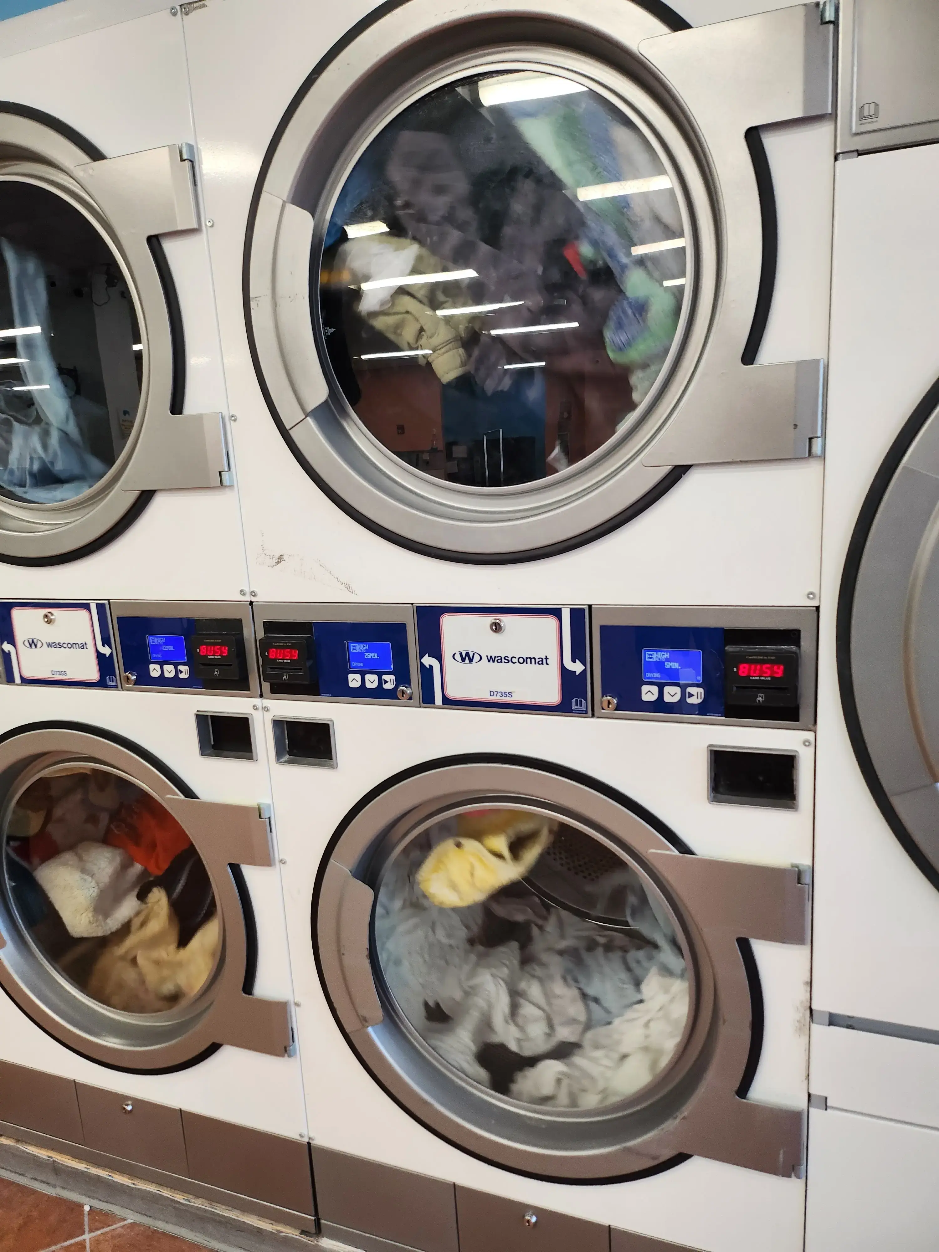 Super Laundromat New Windor - Image 19