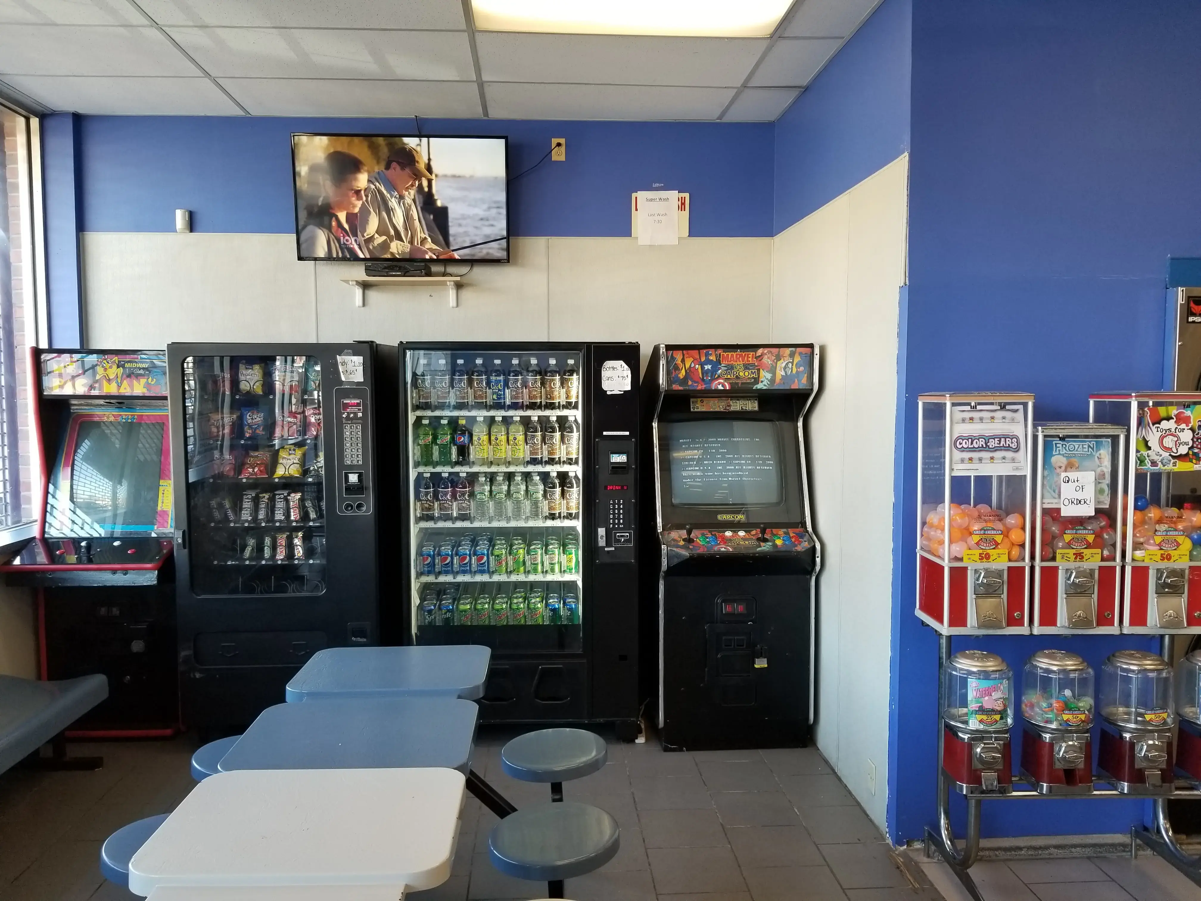 Super Laundromat - Image 11