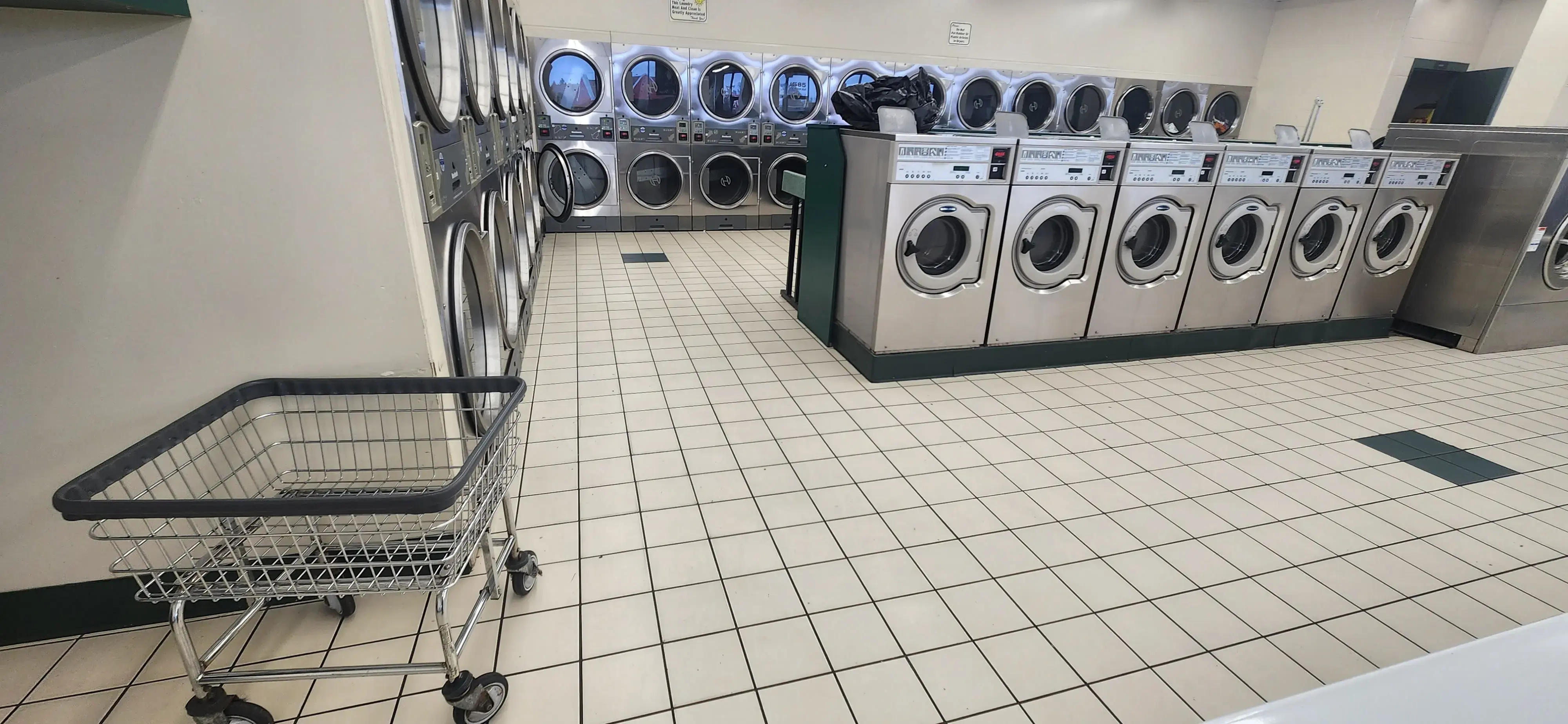 Super Laundry - Image 18