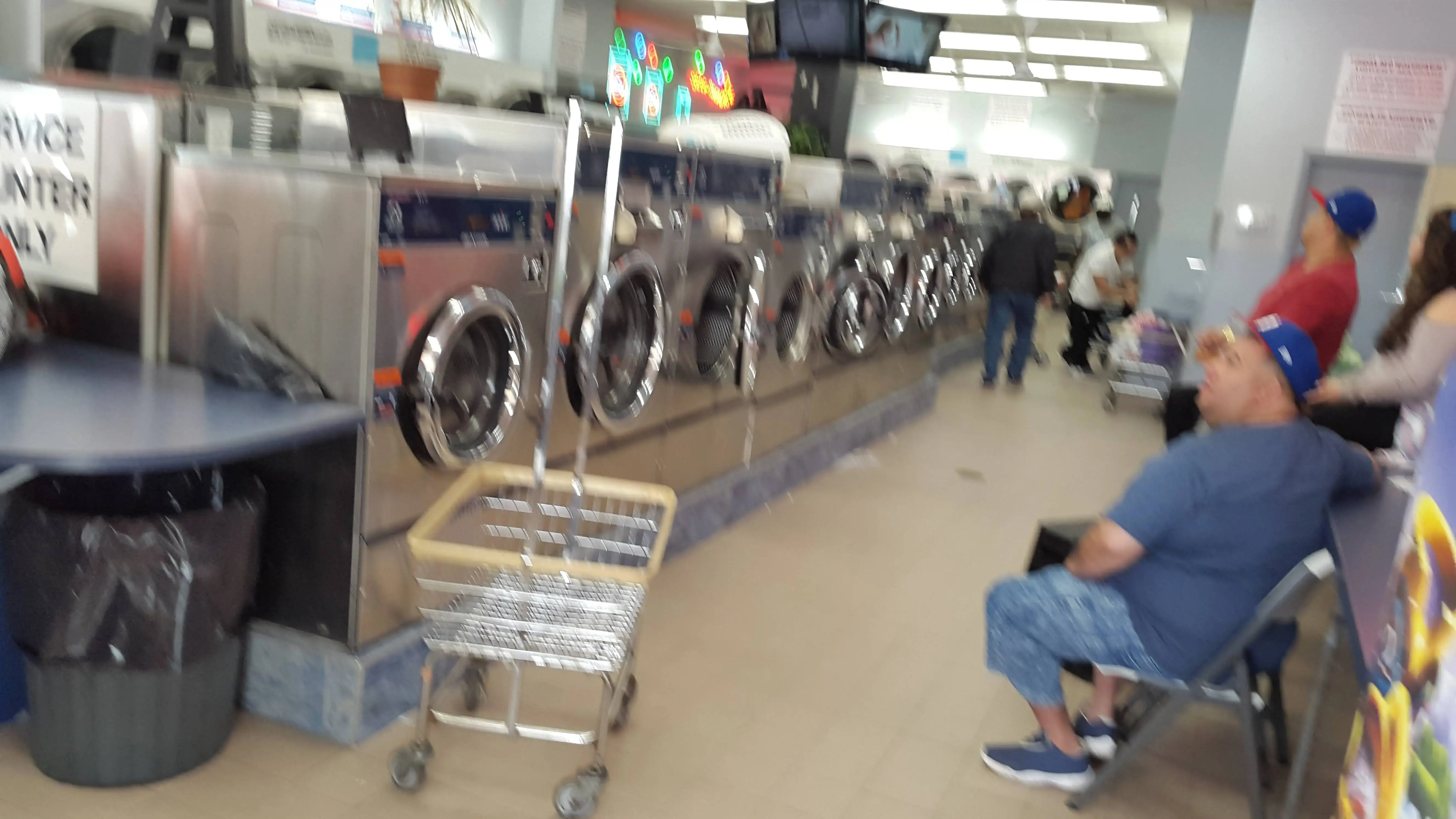 Super Laundry of Glen Cove Inc - Image 7