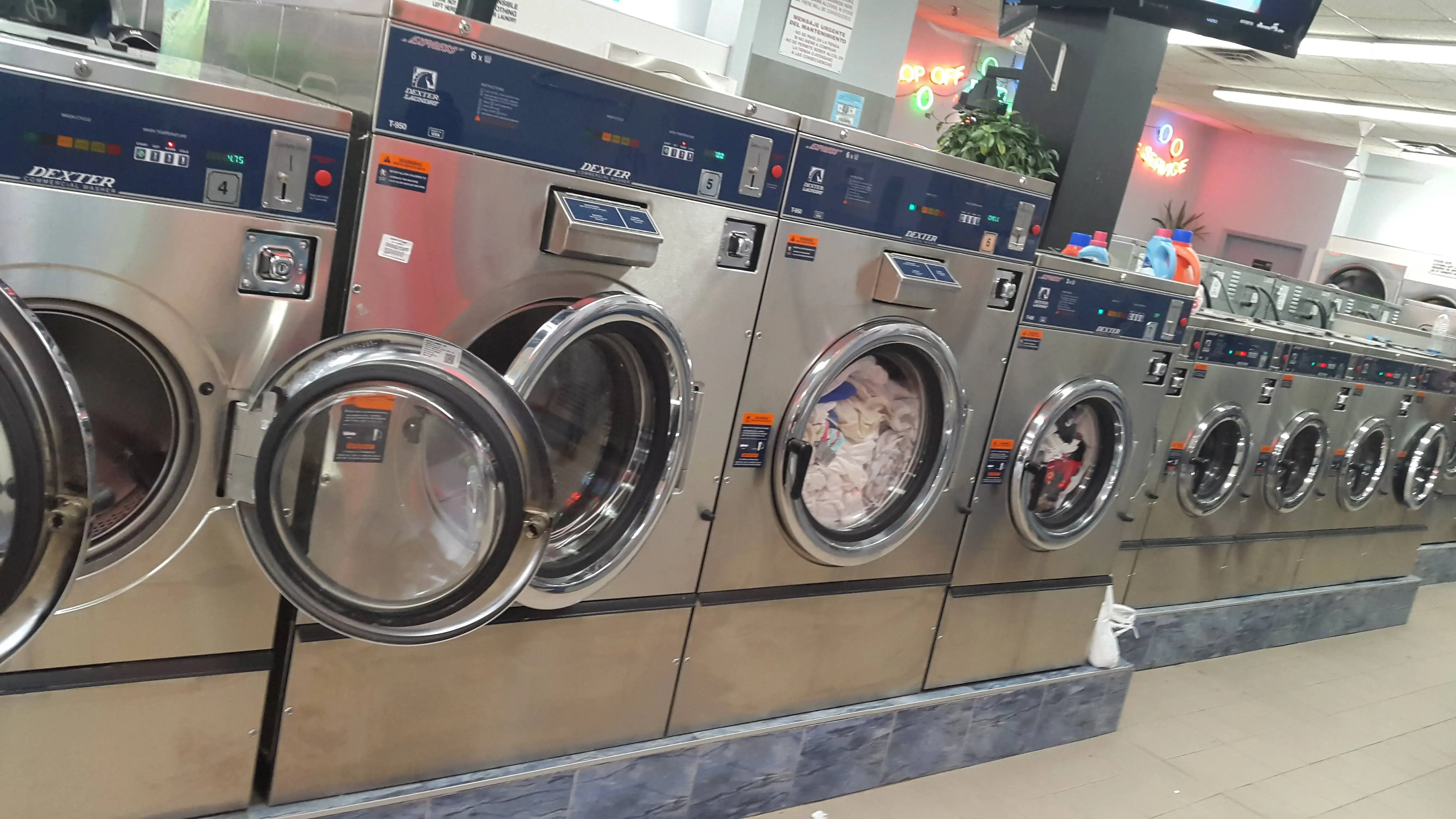 Super Laundry of Glen Cove Inc - Image 4