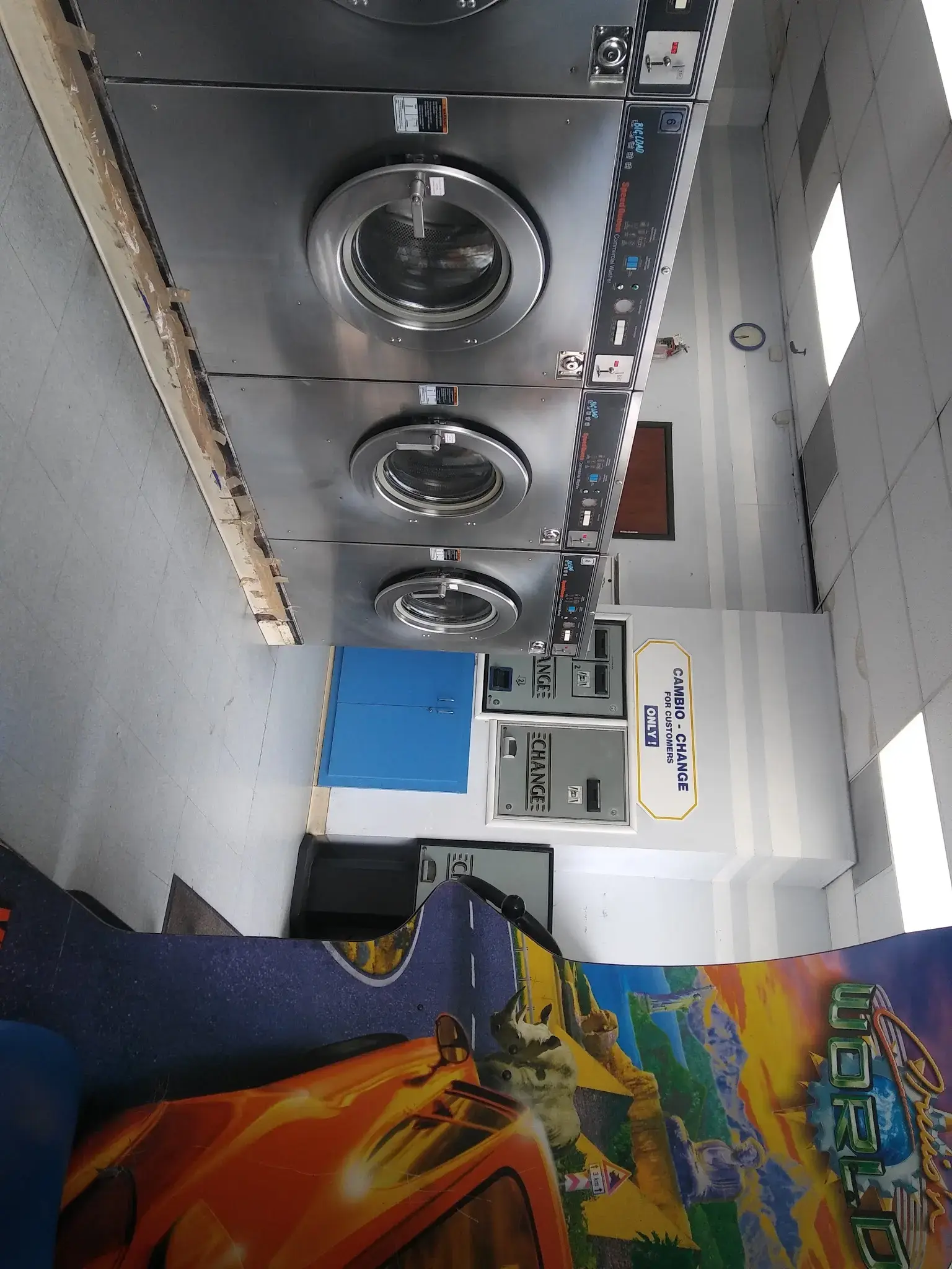 Super Laundry - Image 13