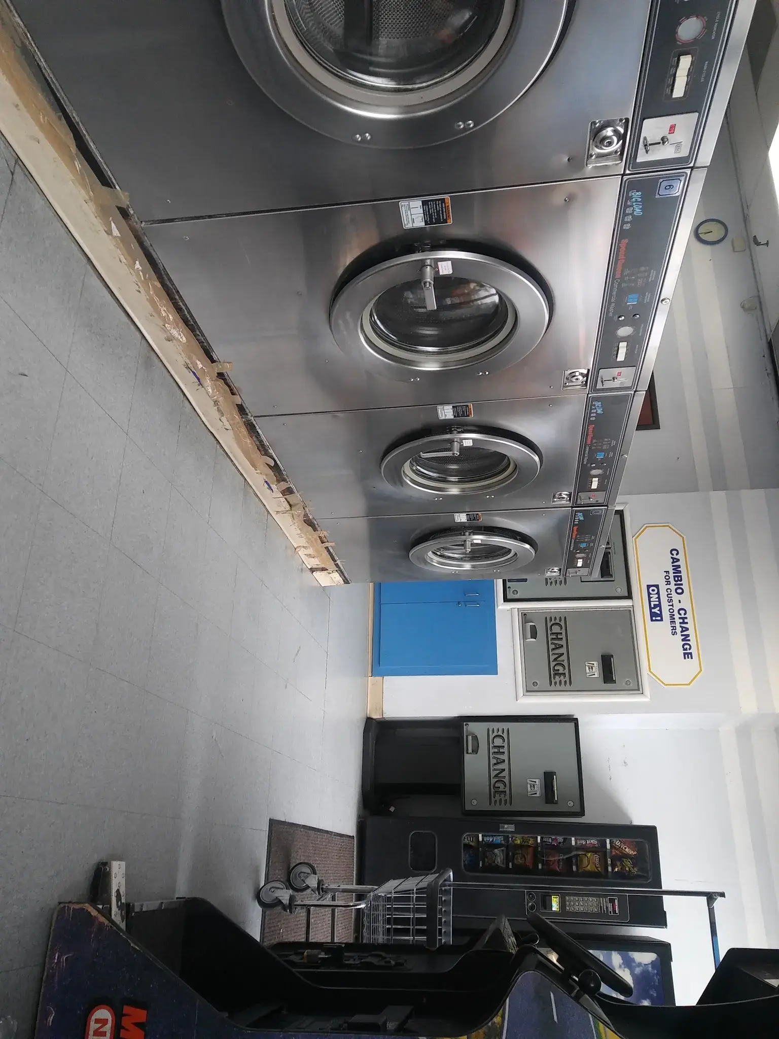 Super Laundry - Image 19