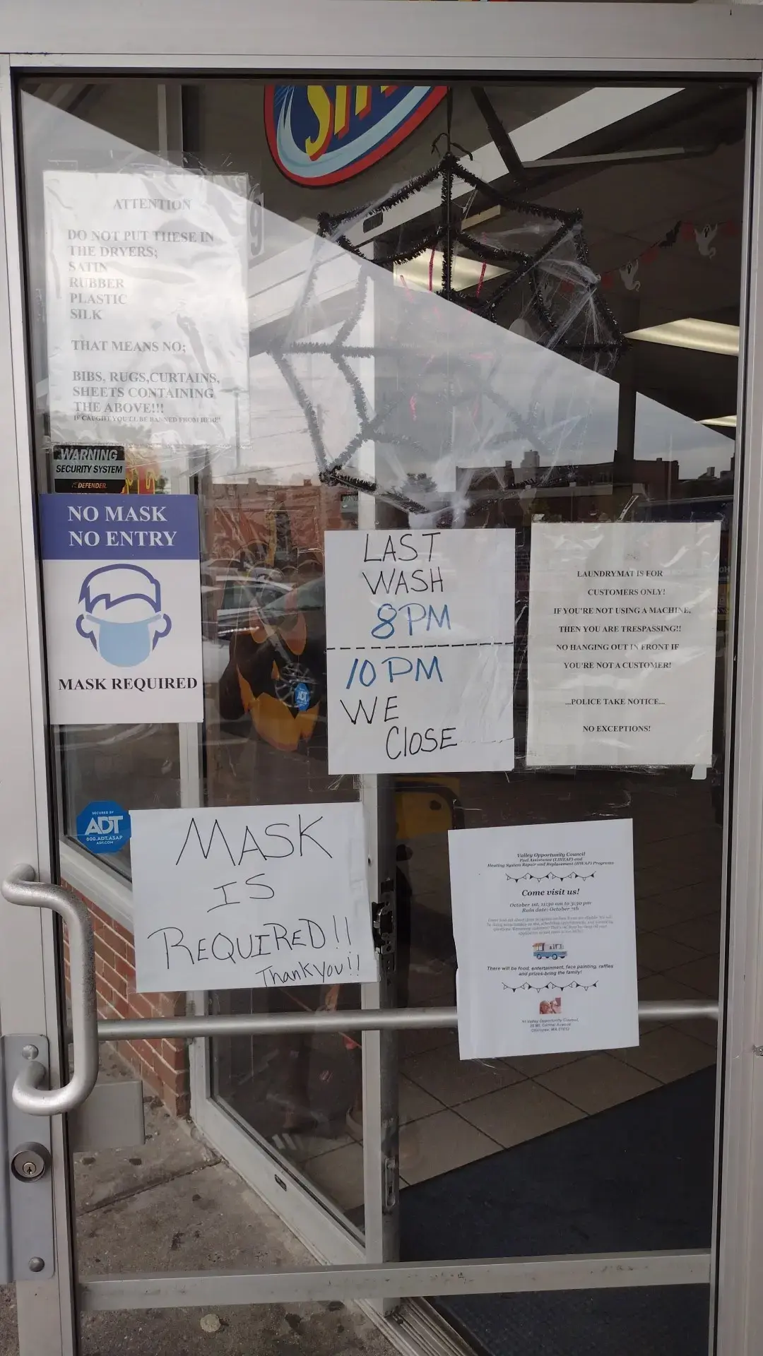 Super Saver Free Dry Laundromat - Image 13