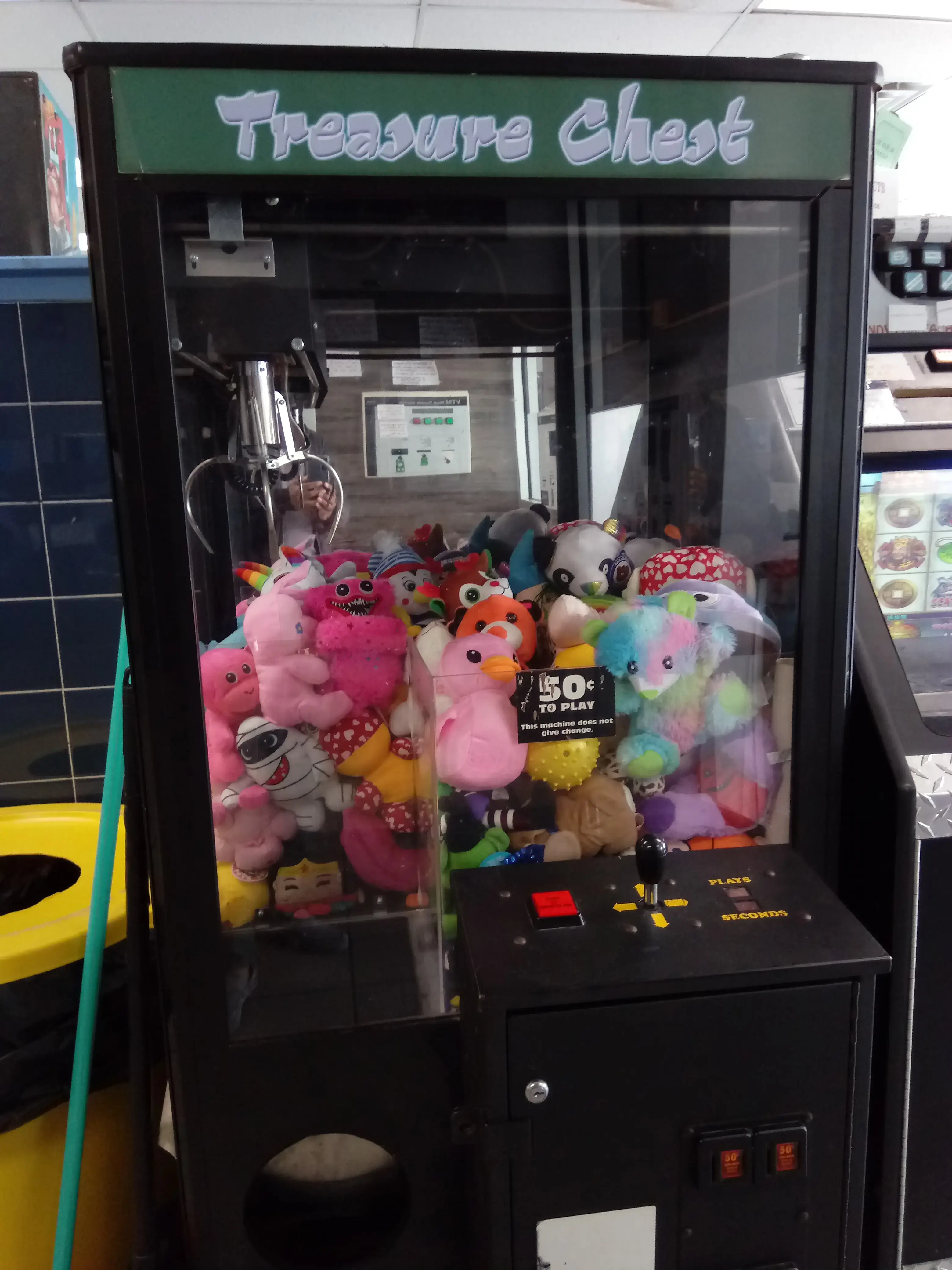 Super Saver Free Dry Laundromat thumbnail 7