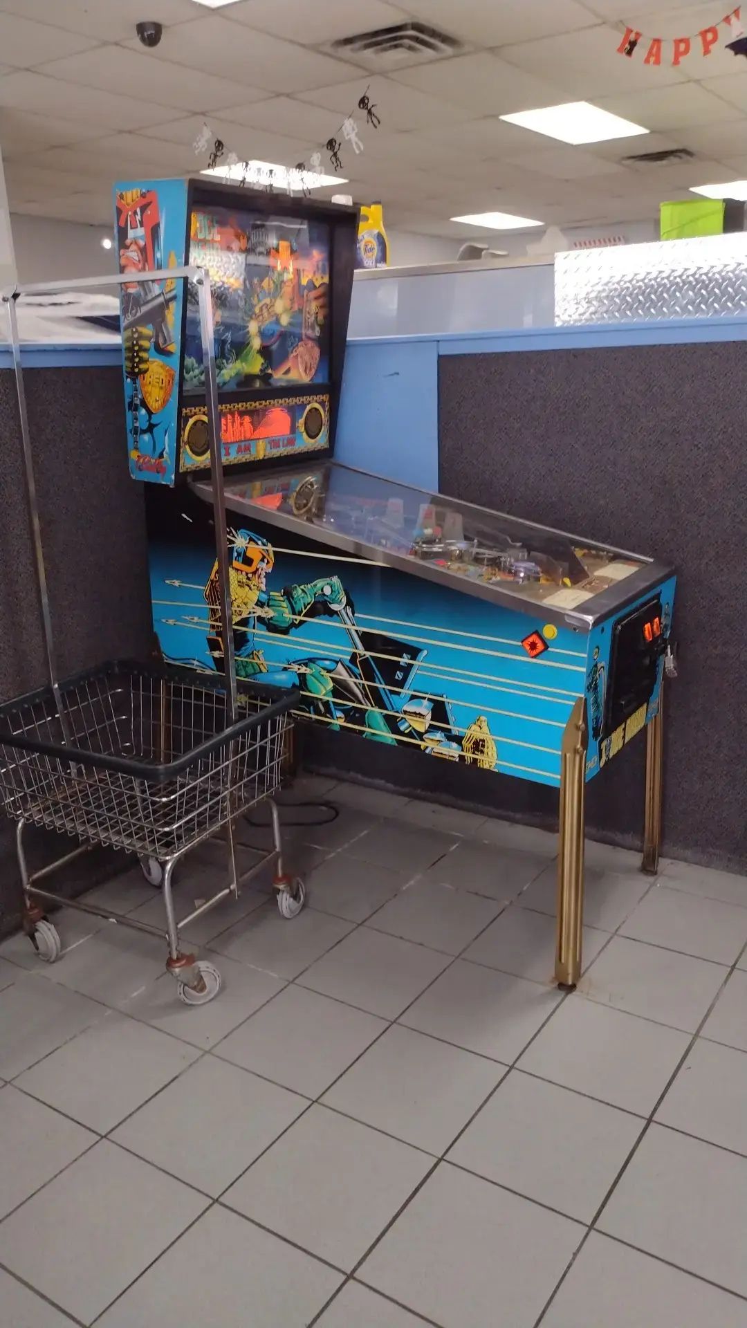 Super Saver Free Dry Laundromat - Image 11