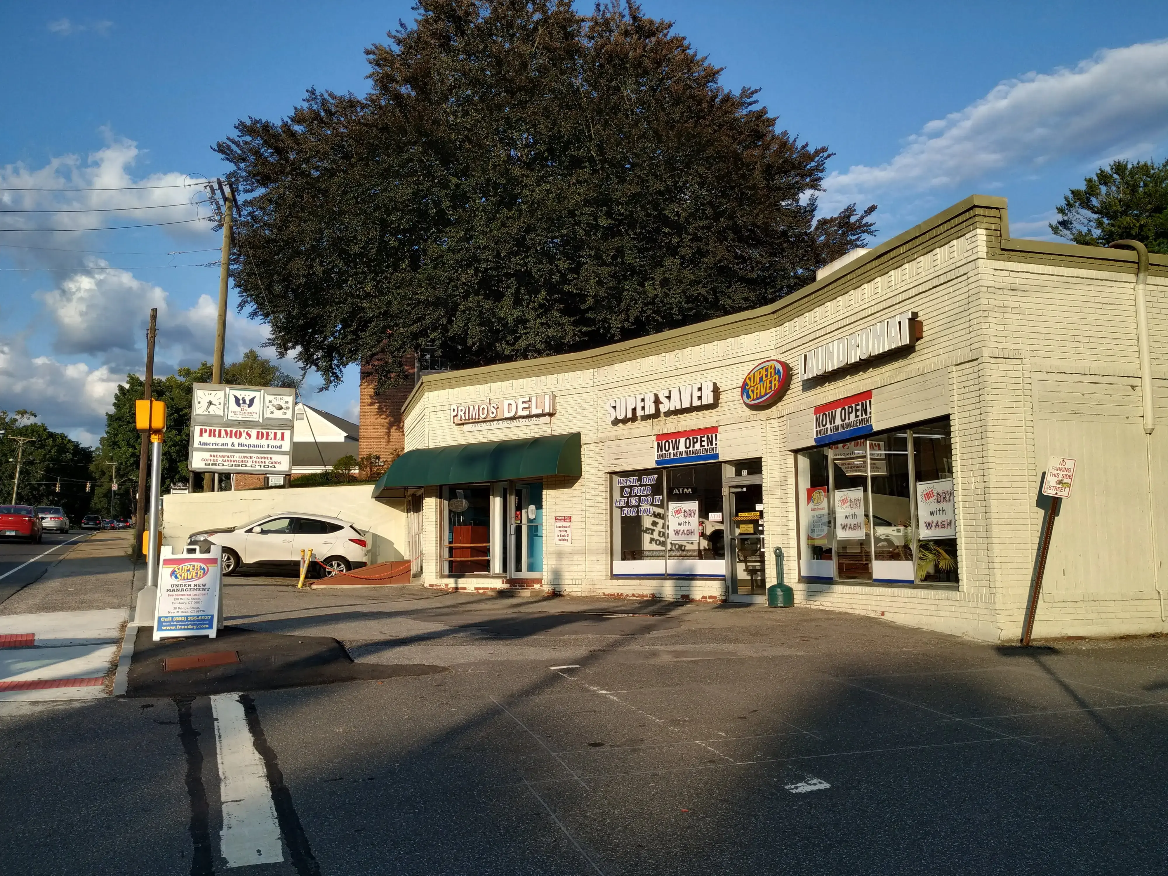 Super Saver Free Dry Laundromat Danbury - Image 2