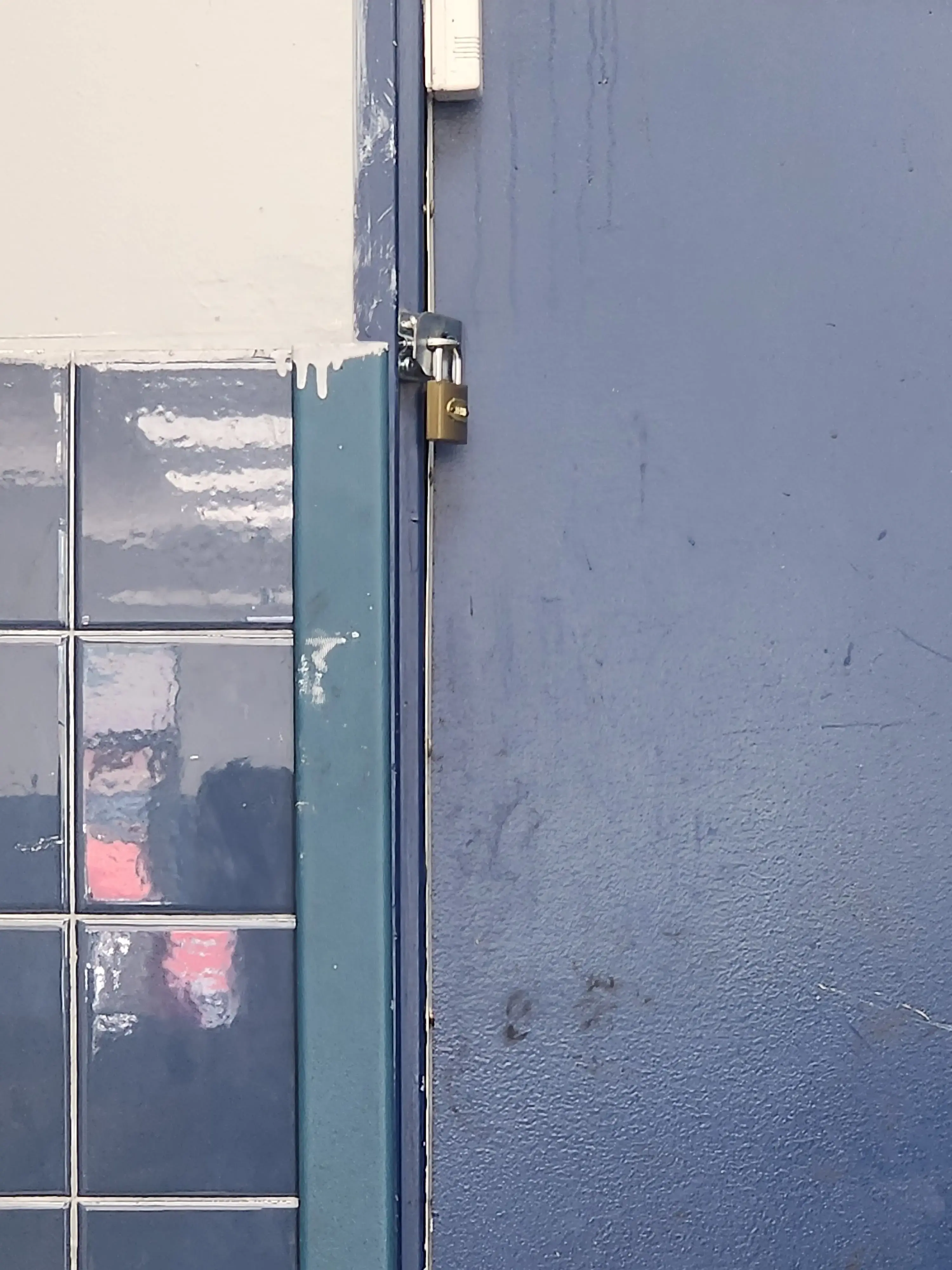 Super Saver Free Dry Laundromat - Image 11