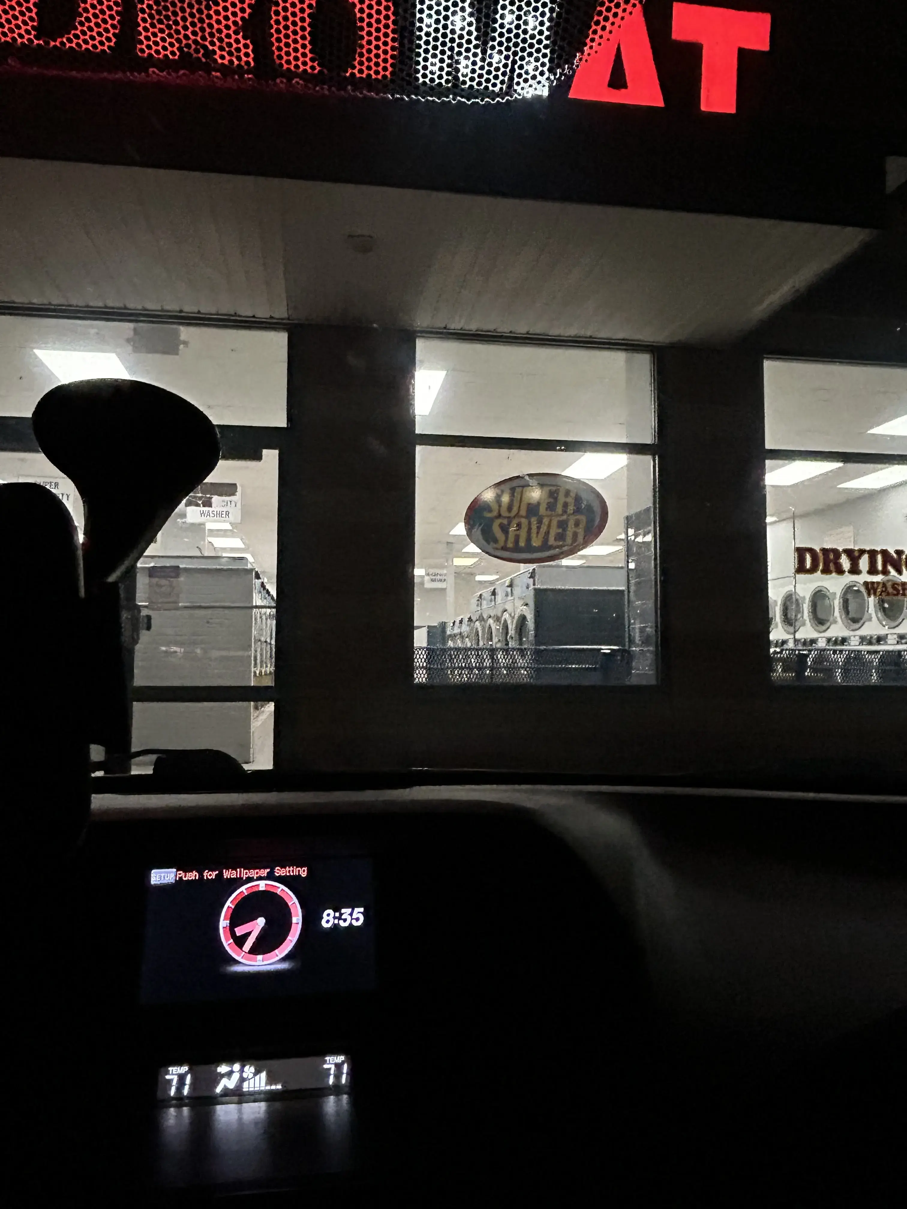 Super Saver Free Dry Laundromat - Image 9