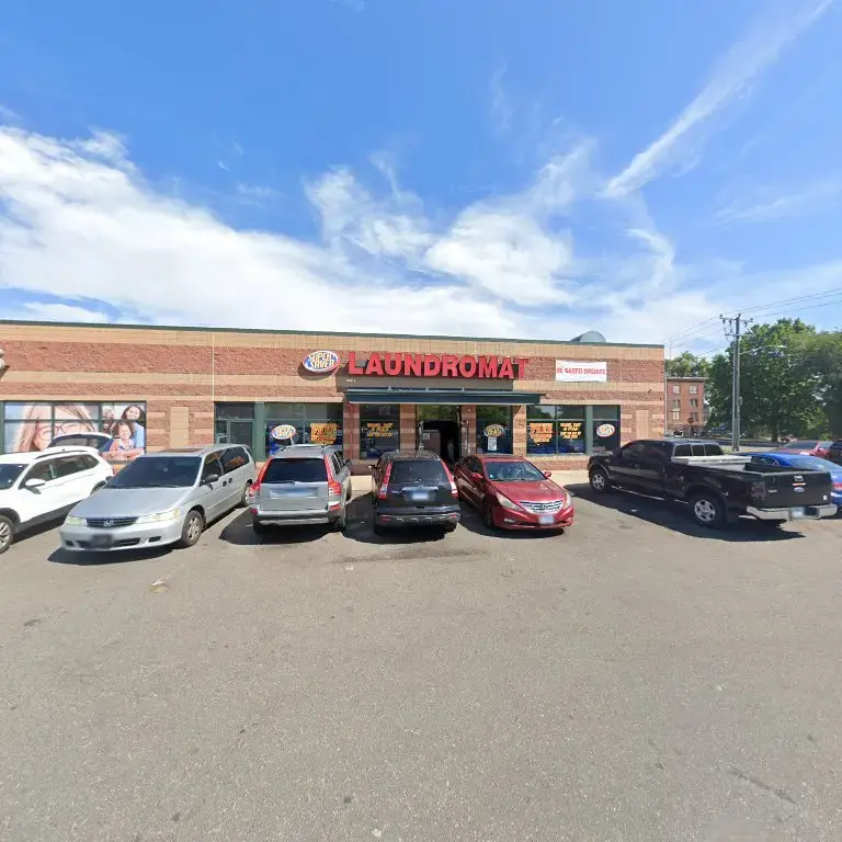 Super Saver Free Dry Laundromat thumbnail 20