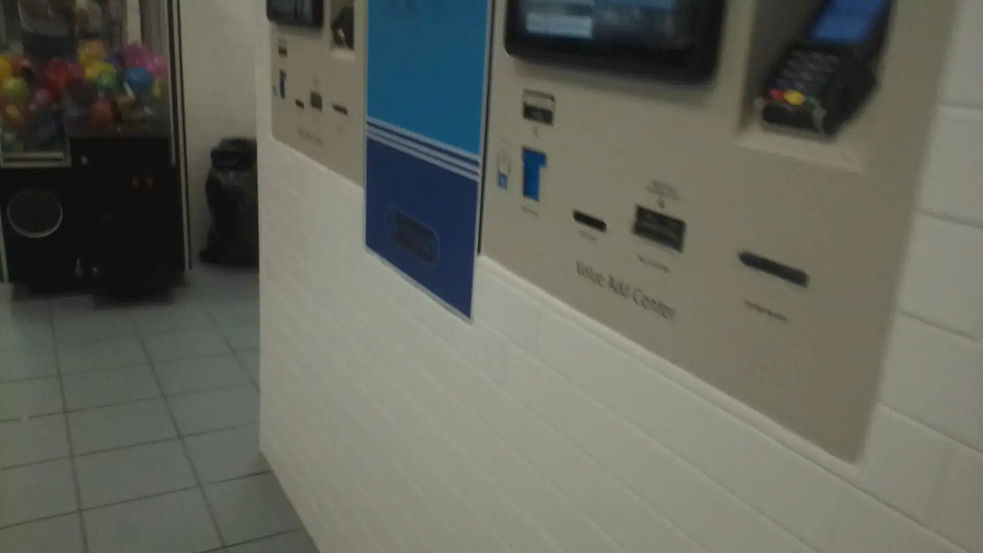 Super Saver Free Dry Laundromat - Image 11