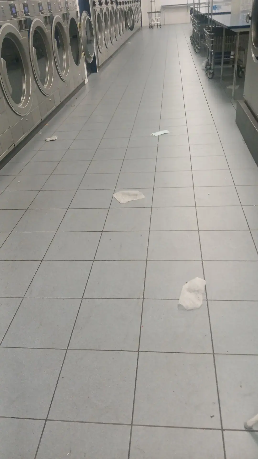 Super Saver Free Dry Laundromat thumbnail 4